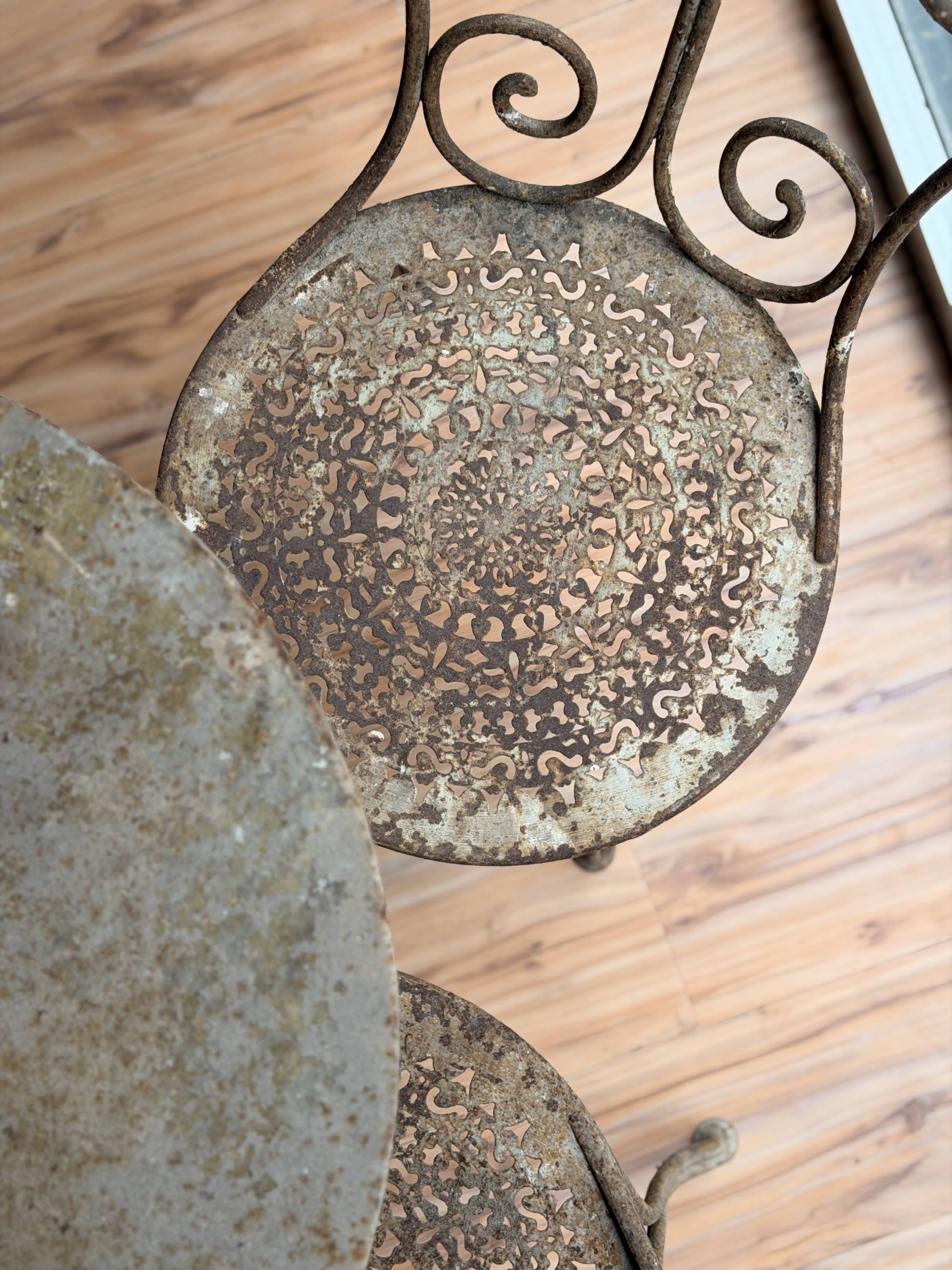 Garden furniture in wrought iron – 19th century, around 1880