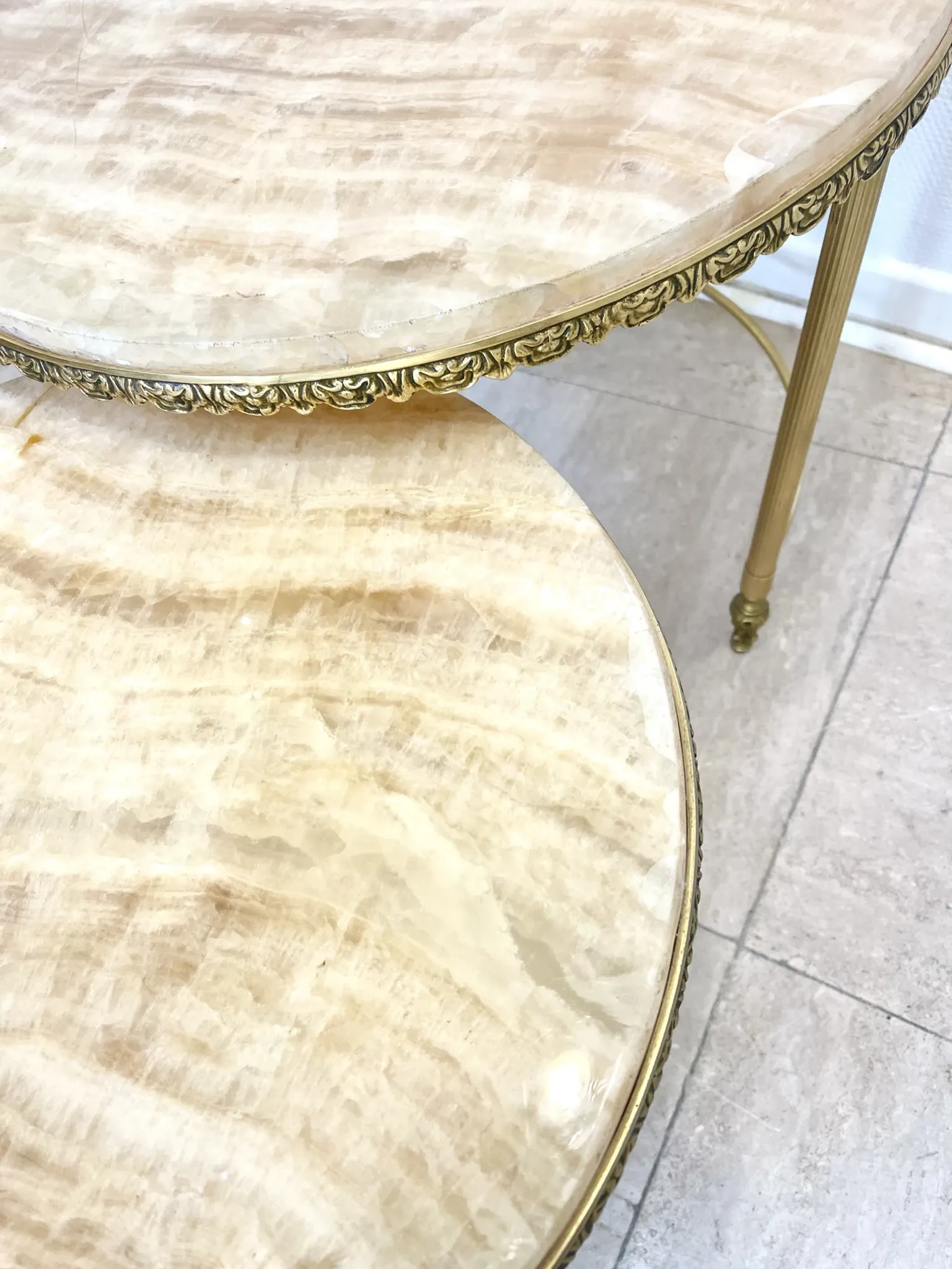 Set of 3 nesting tables in marble and gold metal – 1970s