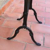 Round table marble and foot vintage cast iron