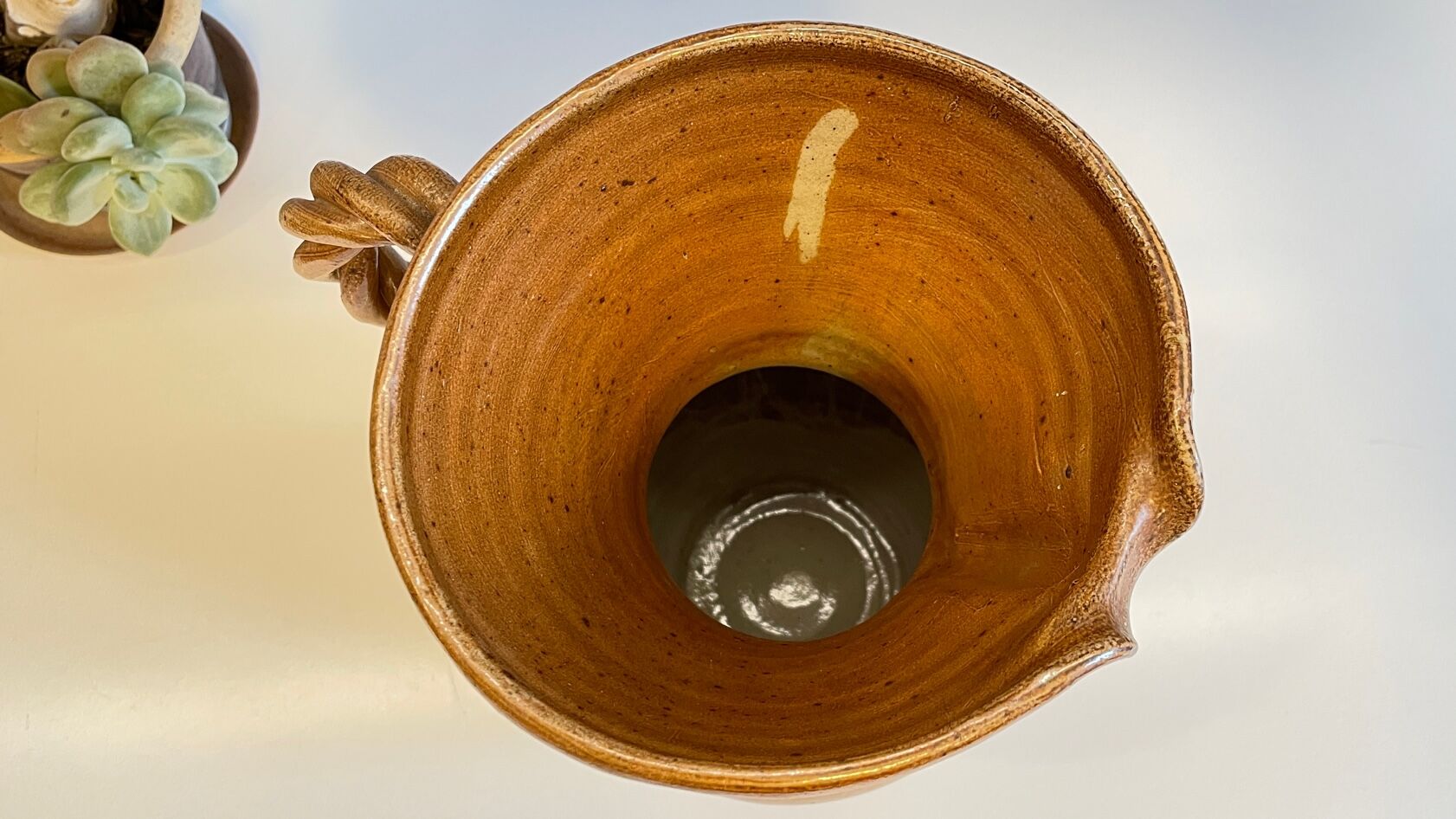 Xl pitcher in vintage enamelled gres
