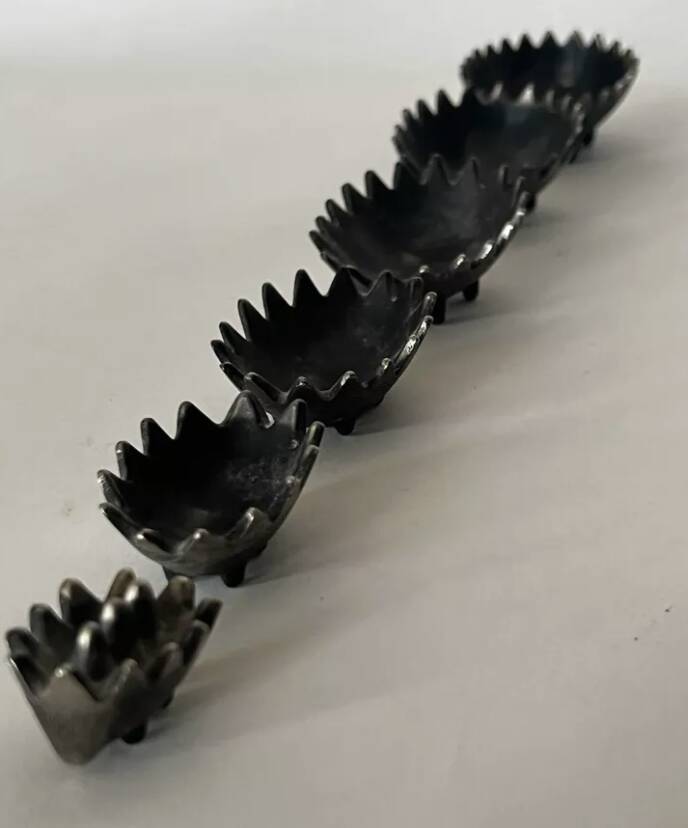 Famille de 6 Hérissons en métal par Walter Bosse, 1950