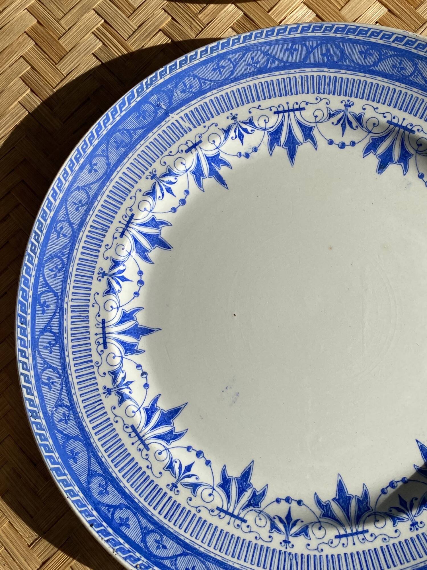 6 assiettes anciennes Creil-Montereau modèle Gaulois