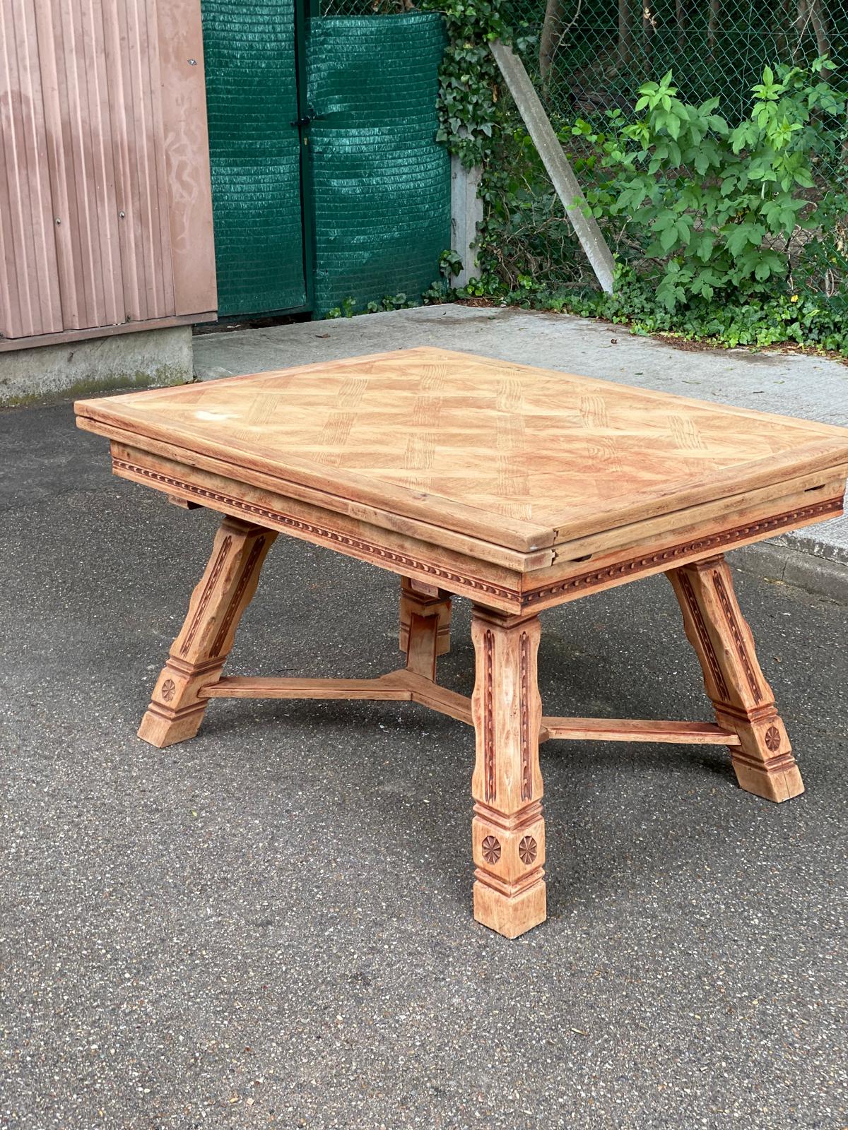 Renovated 1930s Spanish extendable dining table in oak.