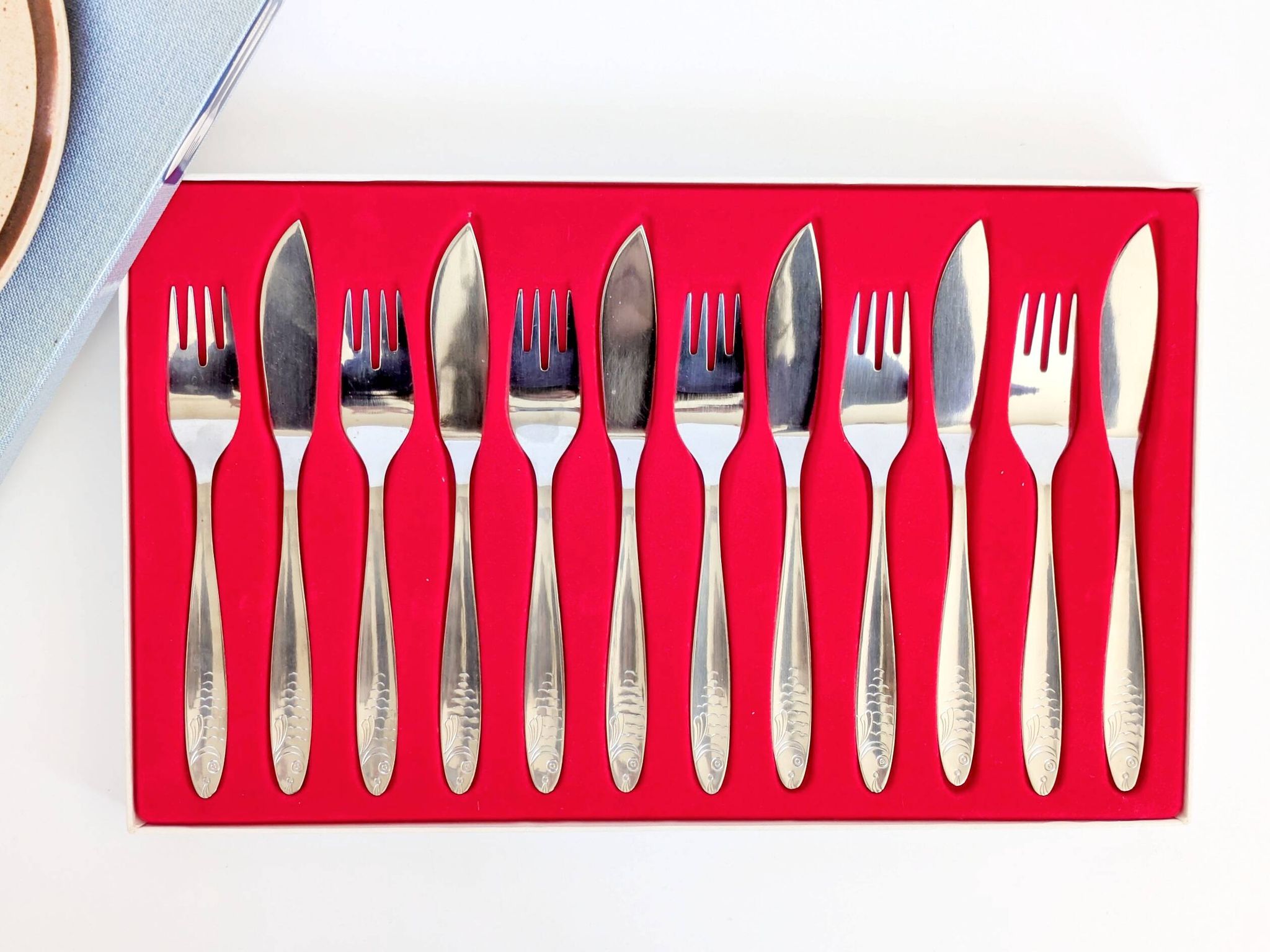 Service à poisson 12 pièces WMF inox avec coffret, années 60