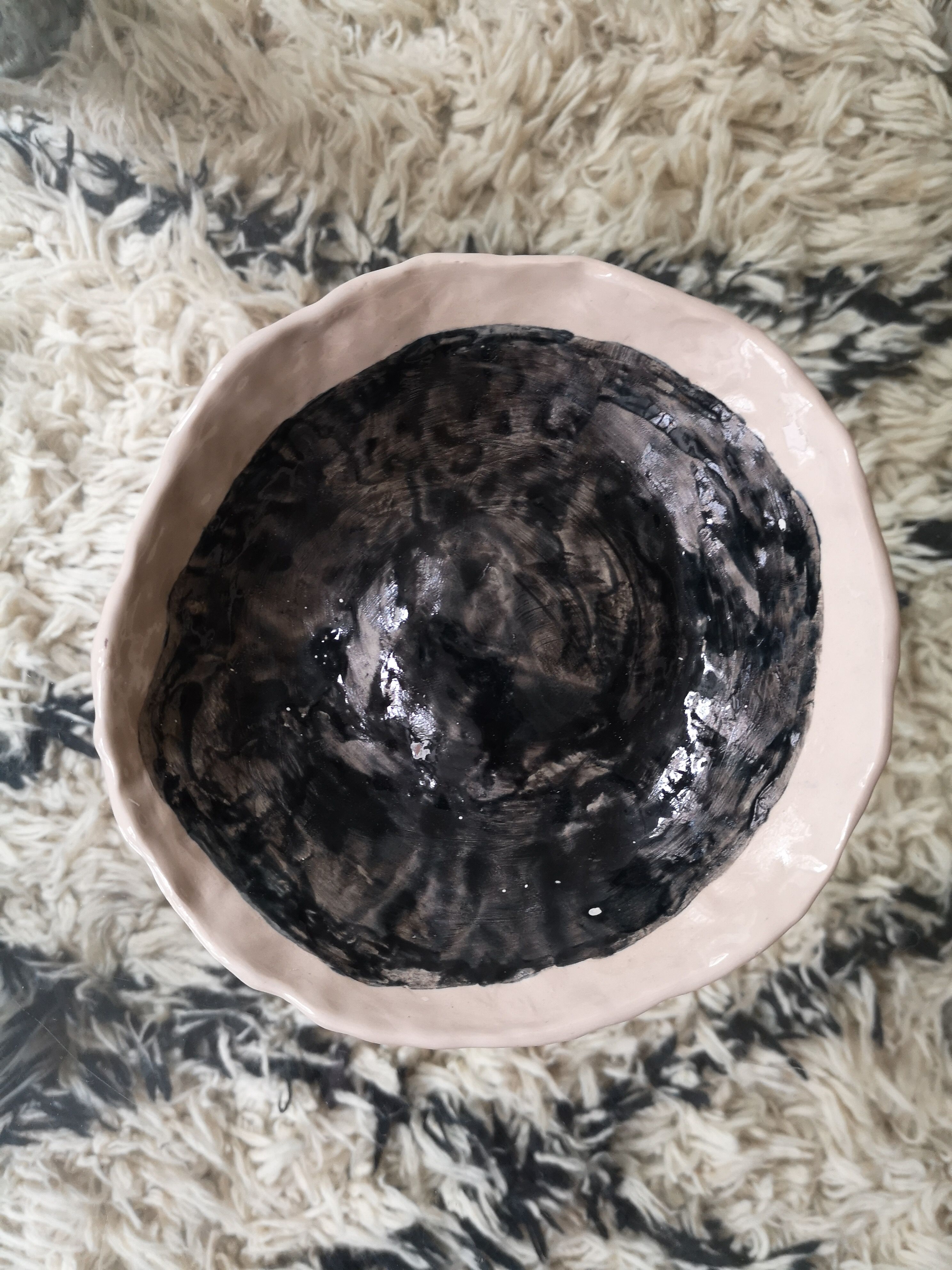 Trinket bowl in enamelled ceramic, handmade