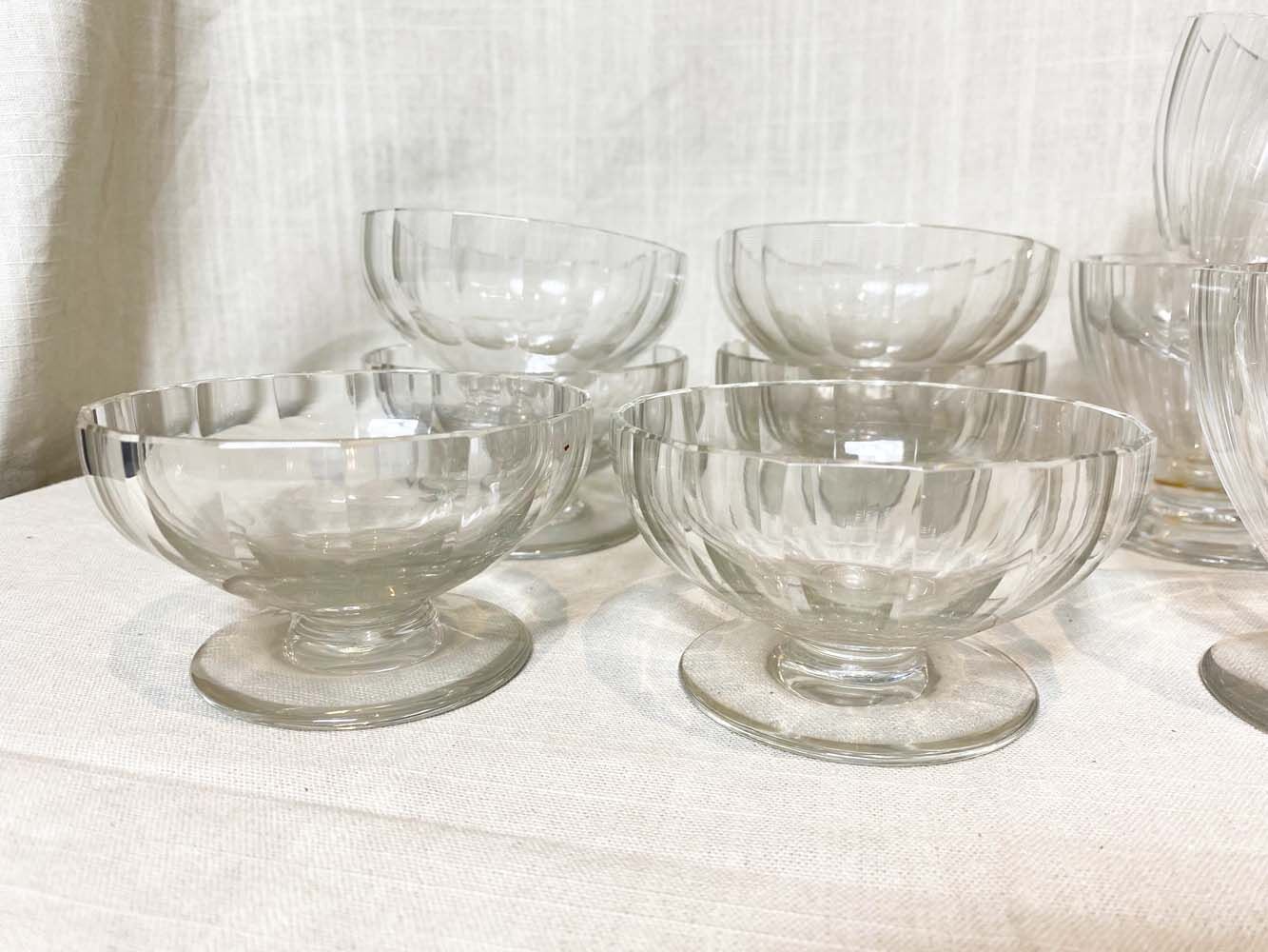 Service of 12 dessert cups, crystal