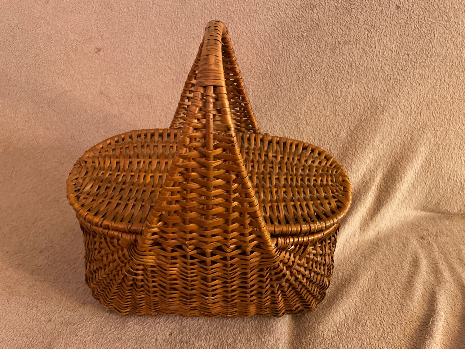 Picnic basket