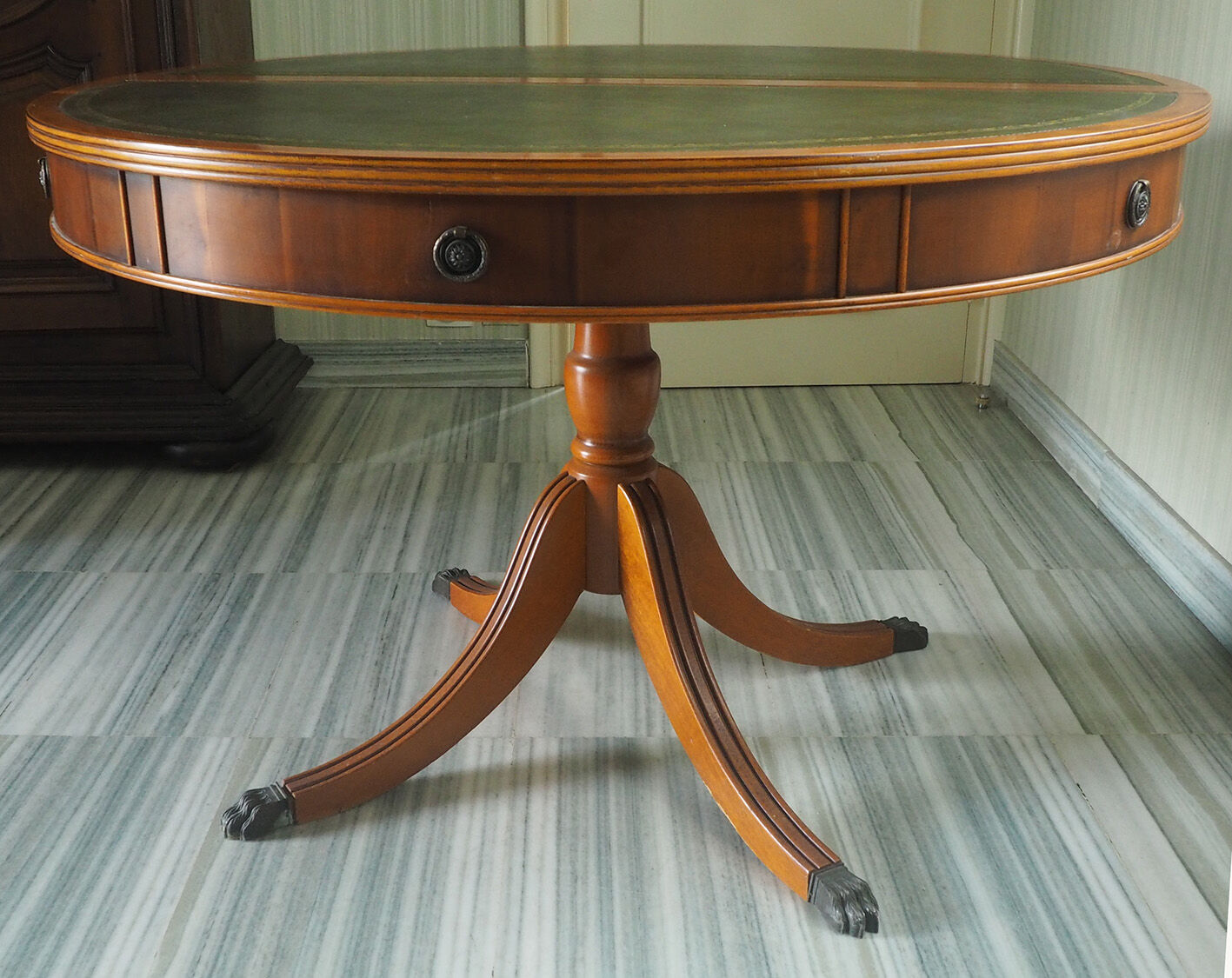 English-style wooden and leather table