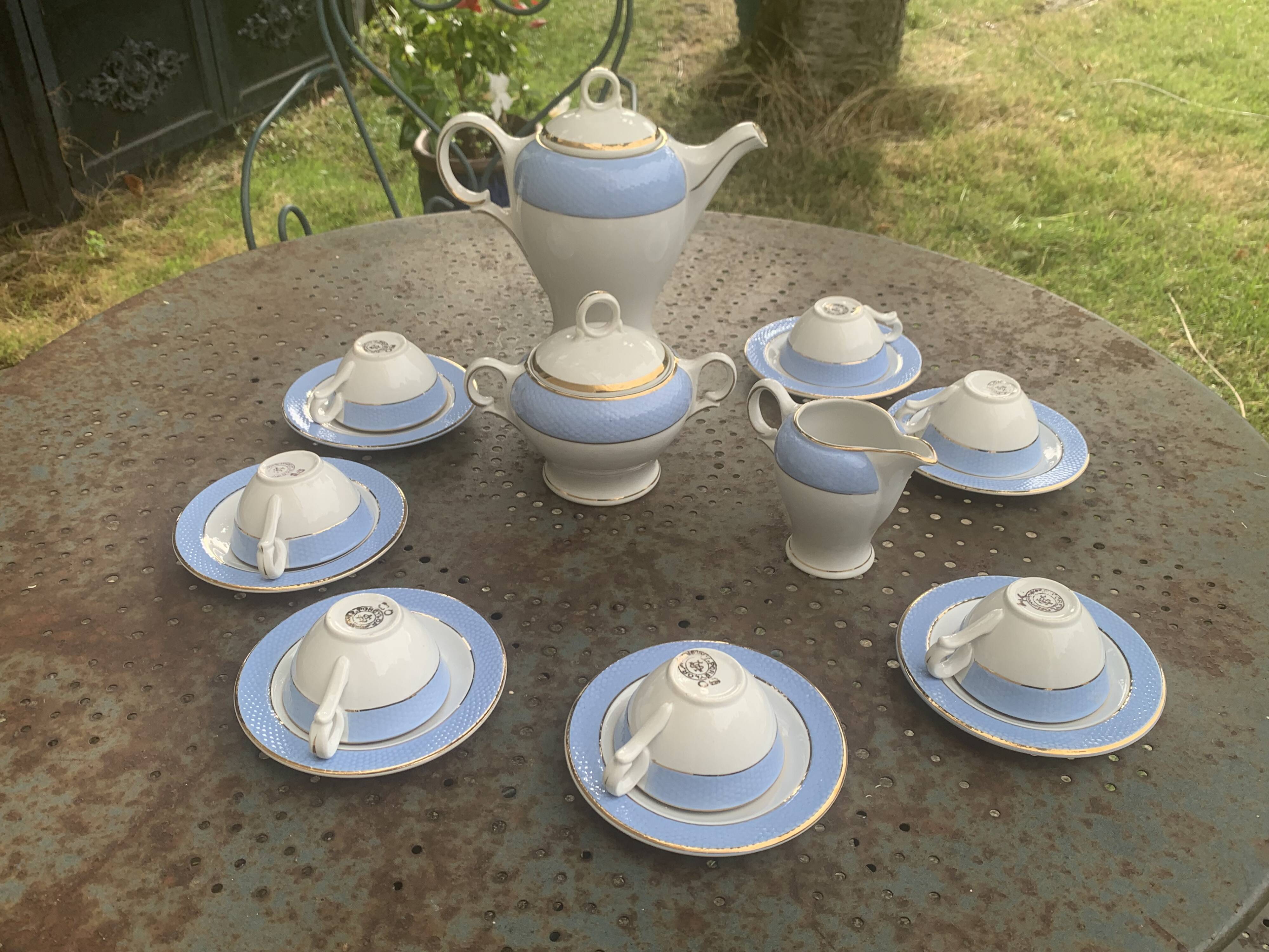 Coffee service, composed of 17 pieces, Poreylor, l amandinoise, vintage
