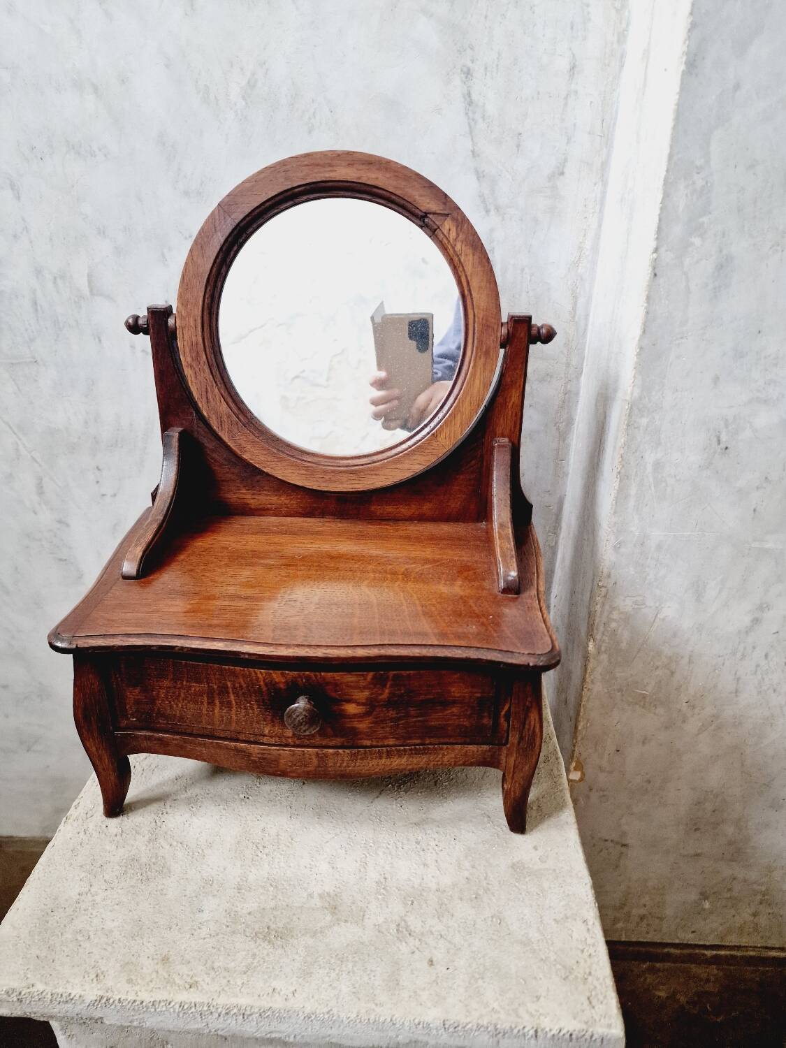 Vintage wooden table dressing table