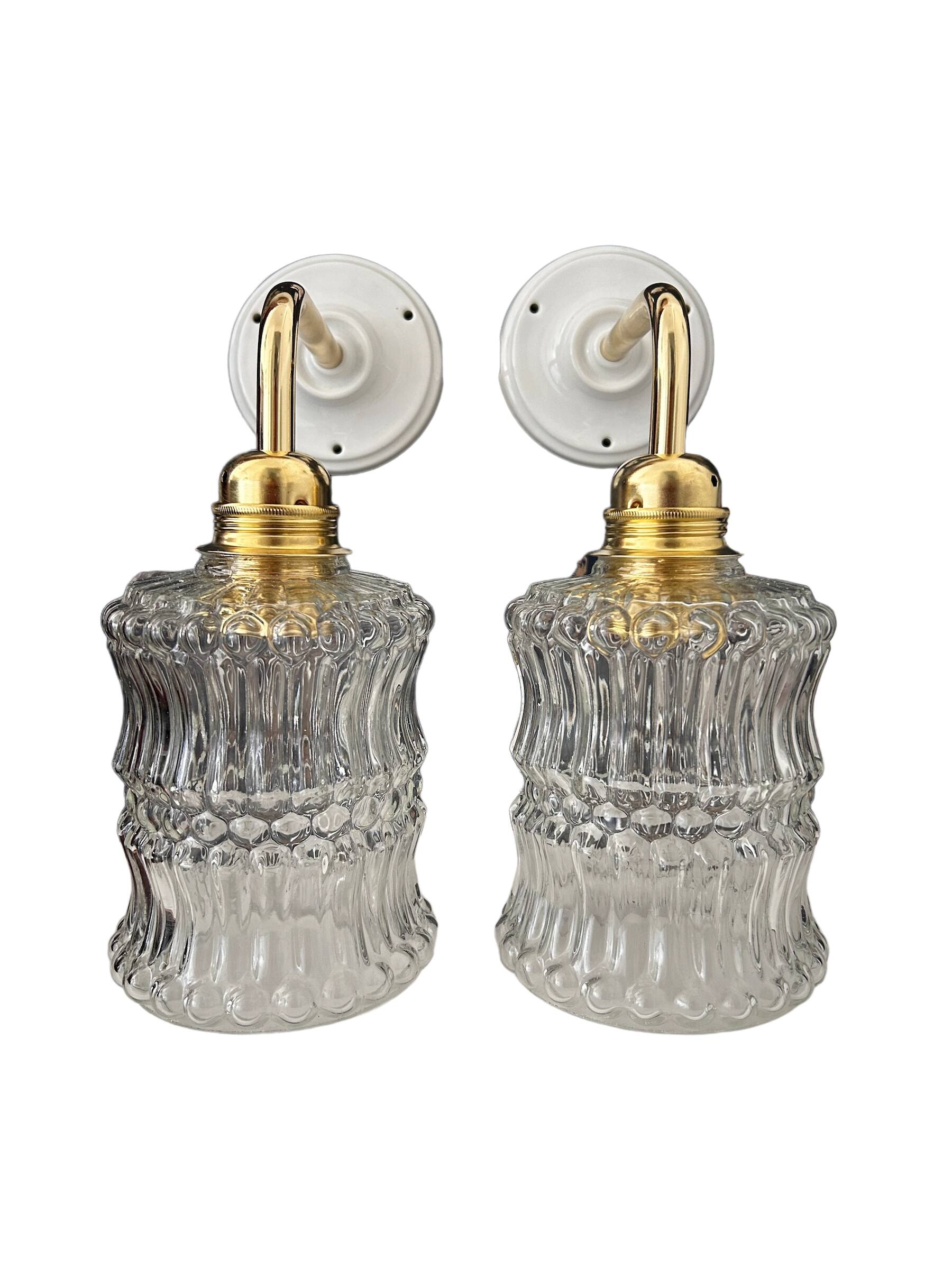 Paire d’appliques murales vintage en verre ciselé