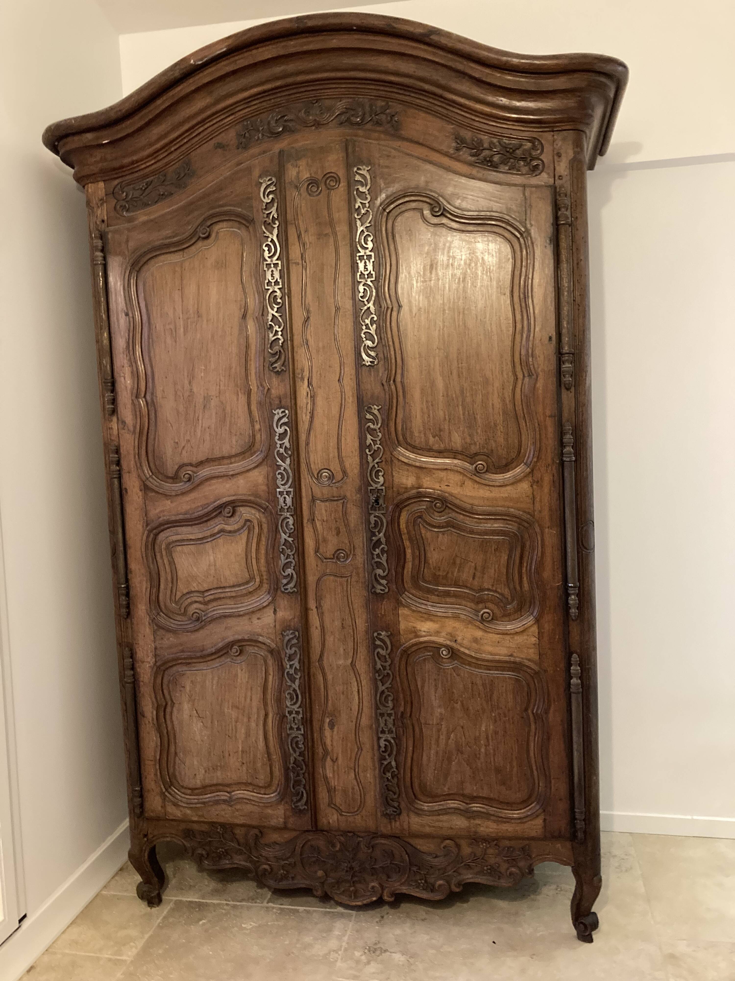 Armoire style provençal