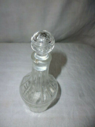 Crystal carafe bottle carafon size 1900 Baccarat Saint Louis