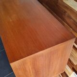 Sidbeoard with sliding doors and ceramic decoration