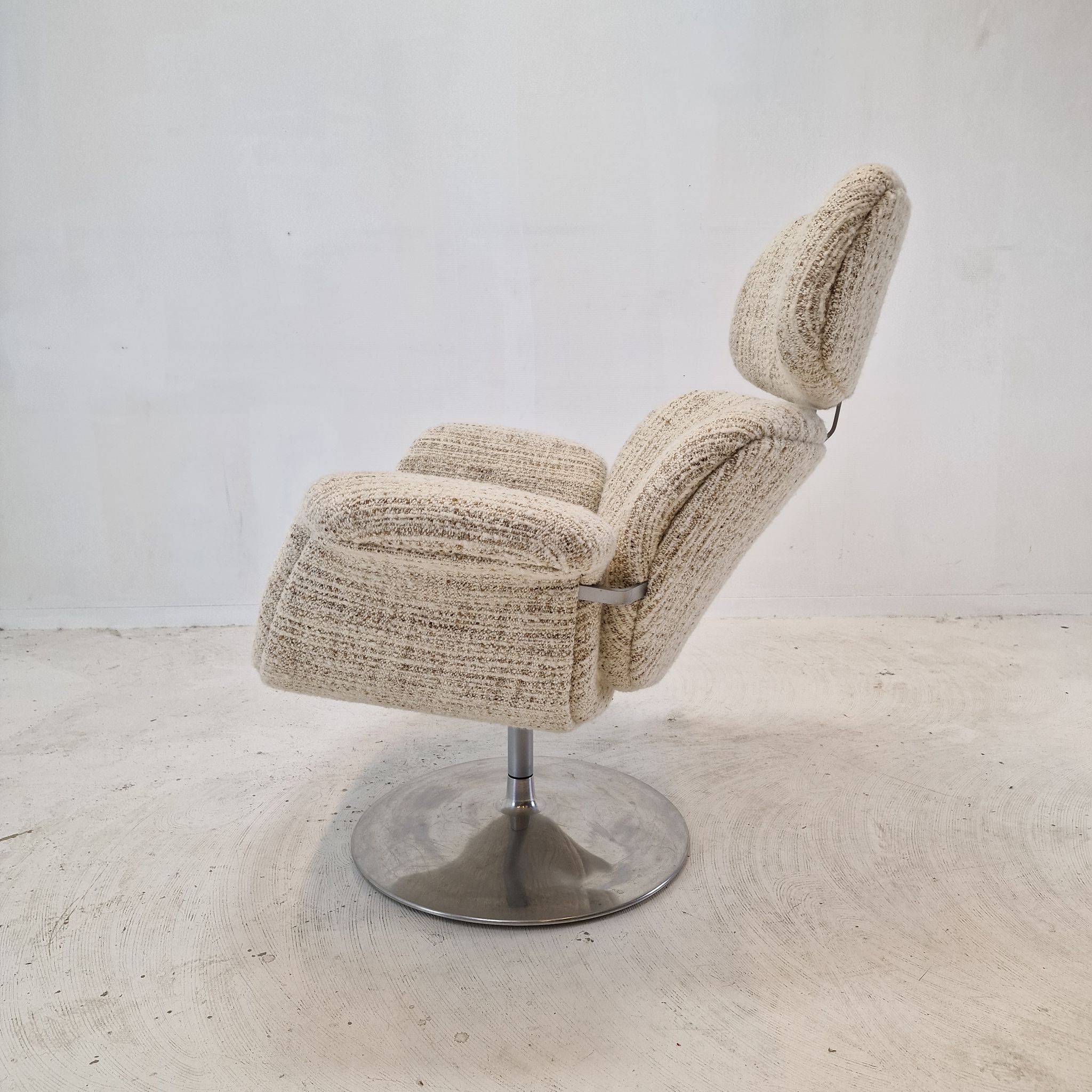 Big Tulip Chair and Ottoman by Pierre Paulin for Artifort, 1980s