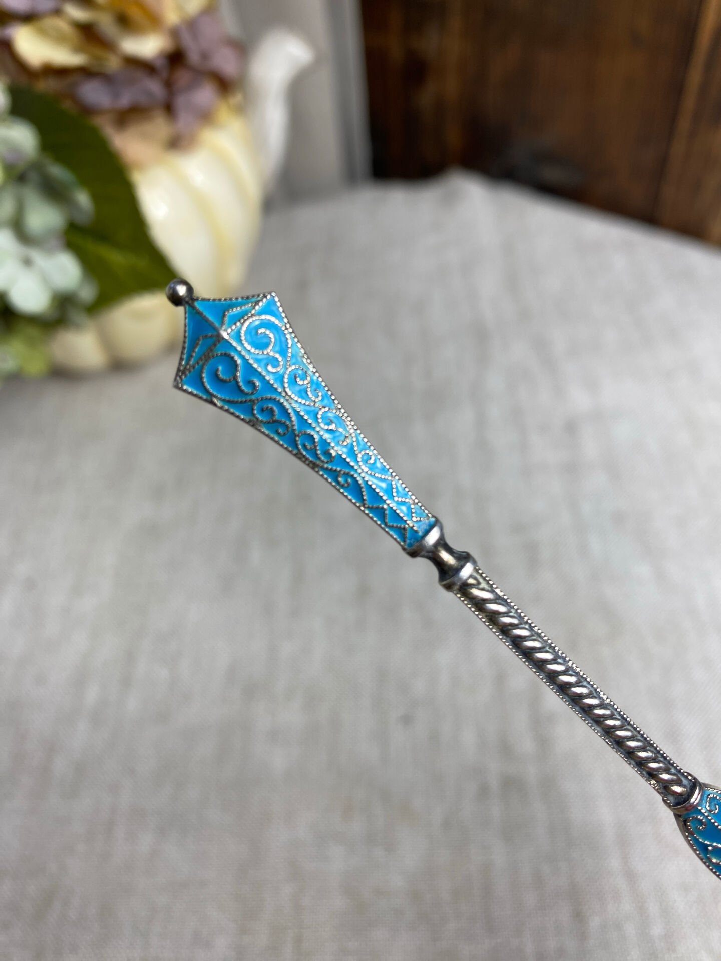 Cuillère à soupoudrer en argent émail cloisonné  par David Andersen