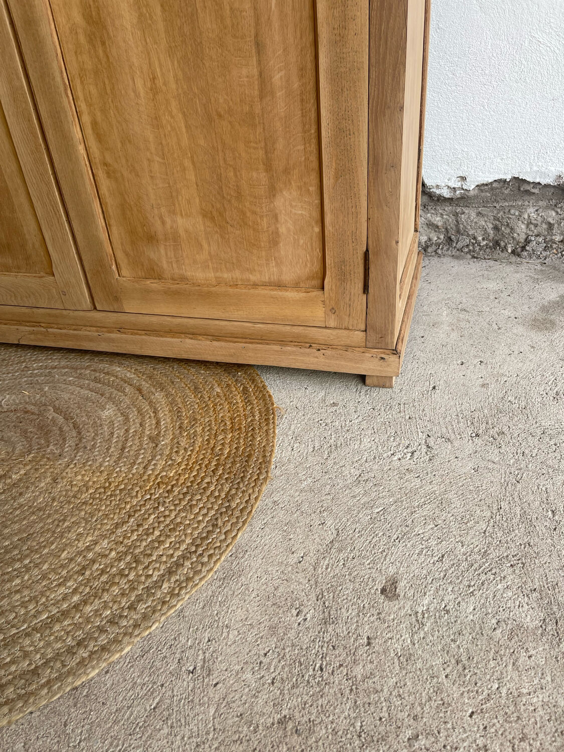 Wardrobe / Parisian wardrobe