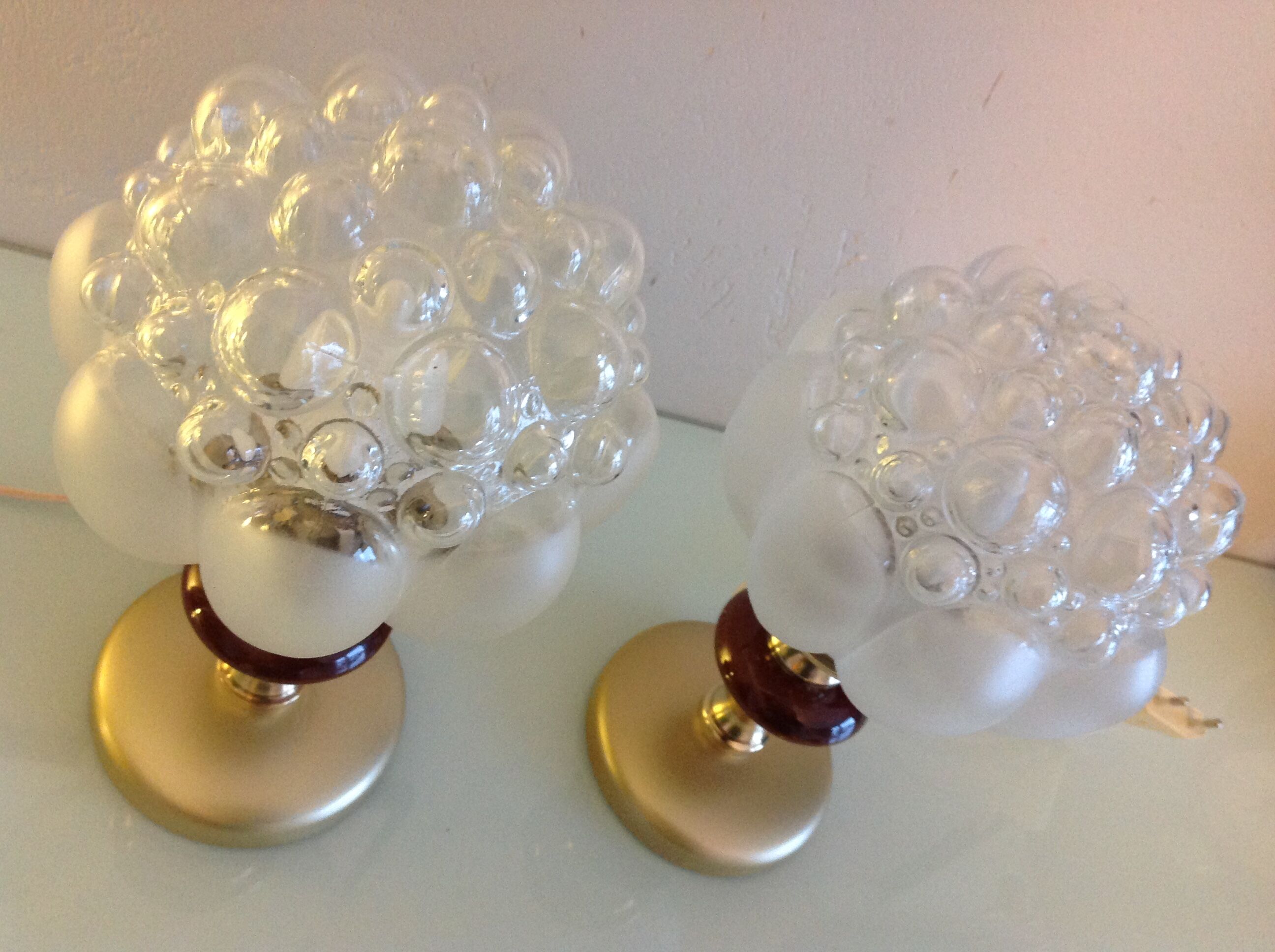 Pair of bubbled glass globe bedside lamps / vintage 60s-70s