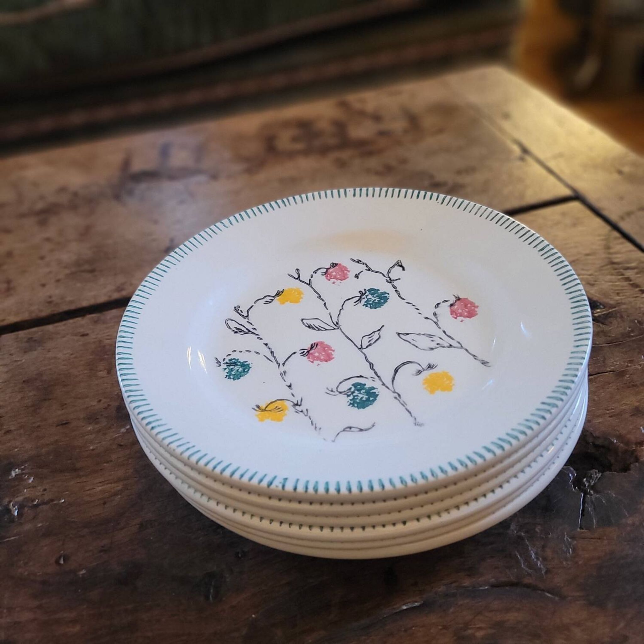 Assiettes à dessert faïence et décor floral 50's