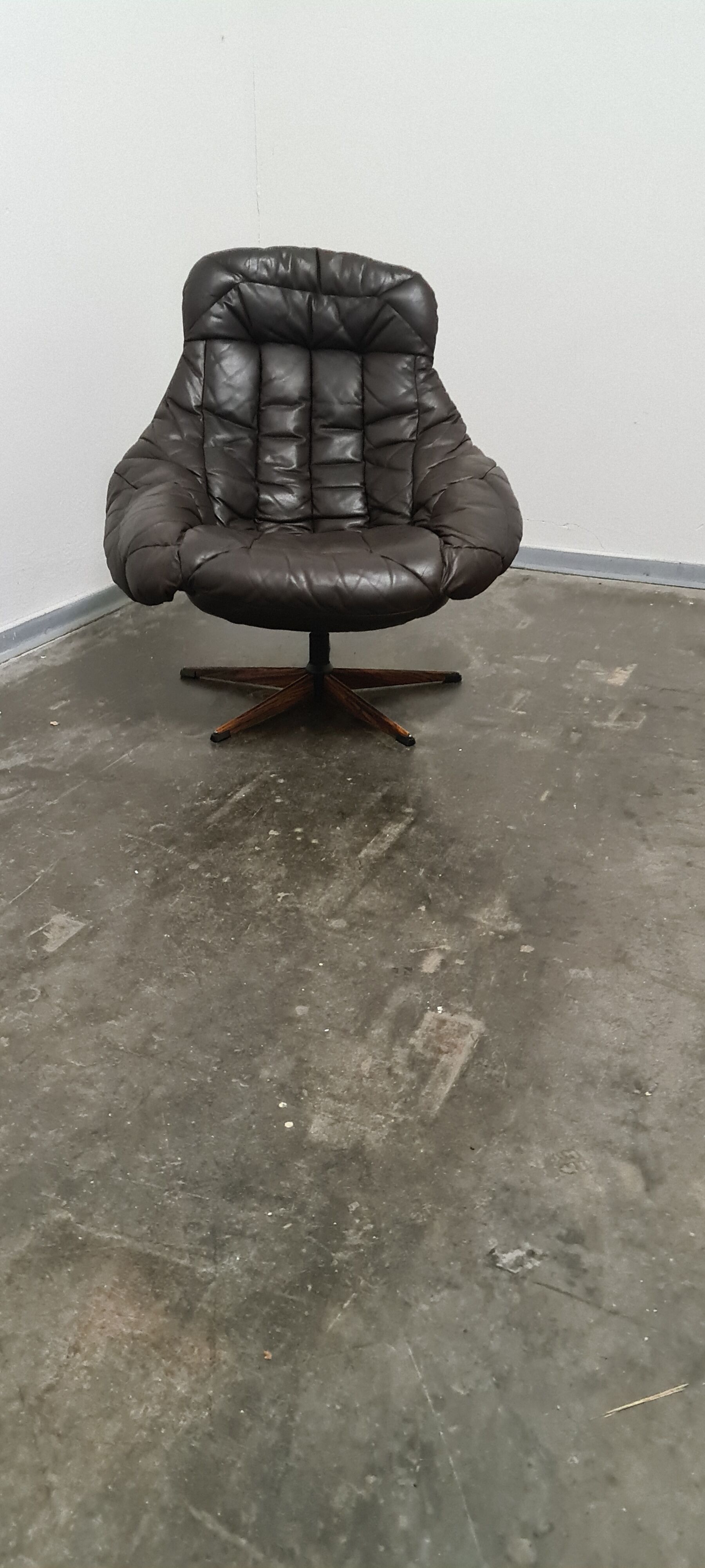 Vintage Danish design arm chair by Bramin