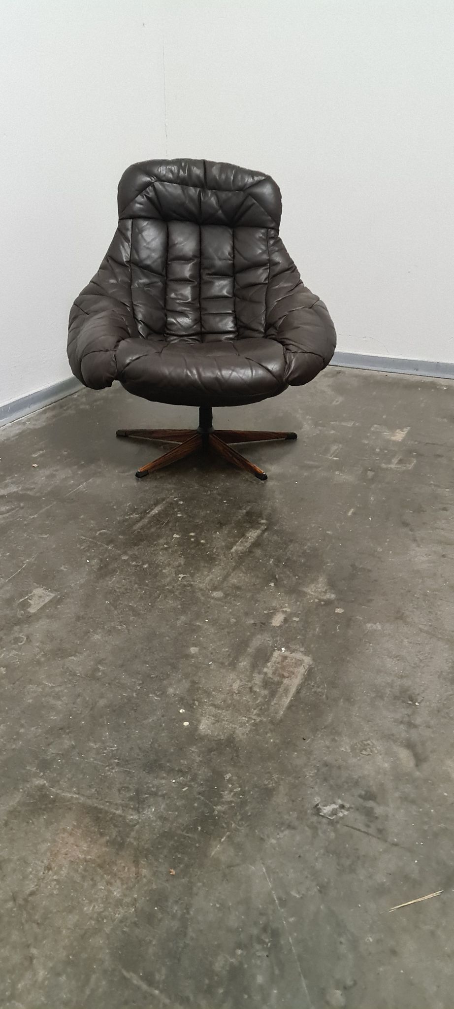 Vintage armchair in Danish design by Bramin