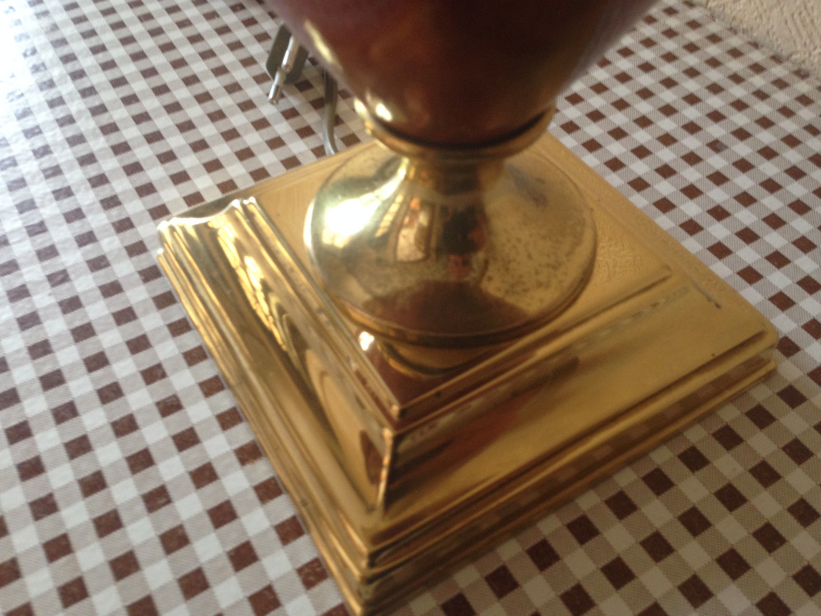 Lamp of the dolphin show