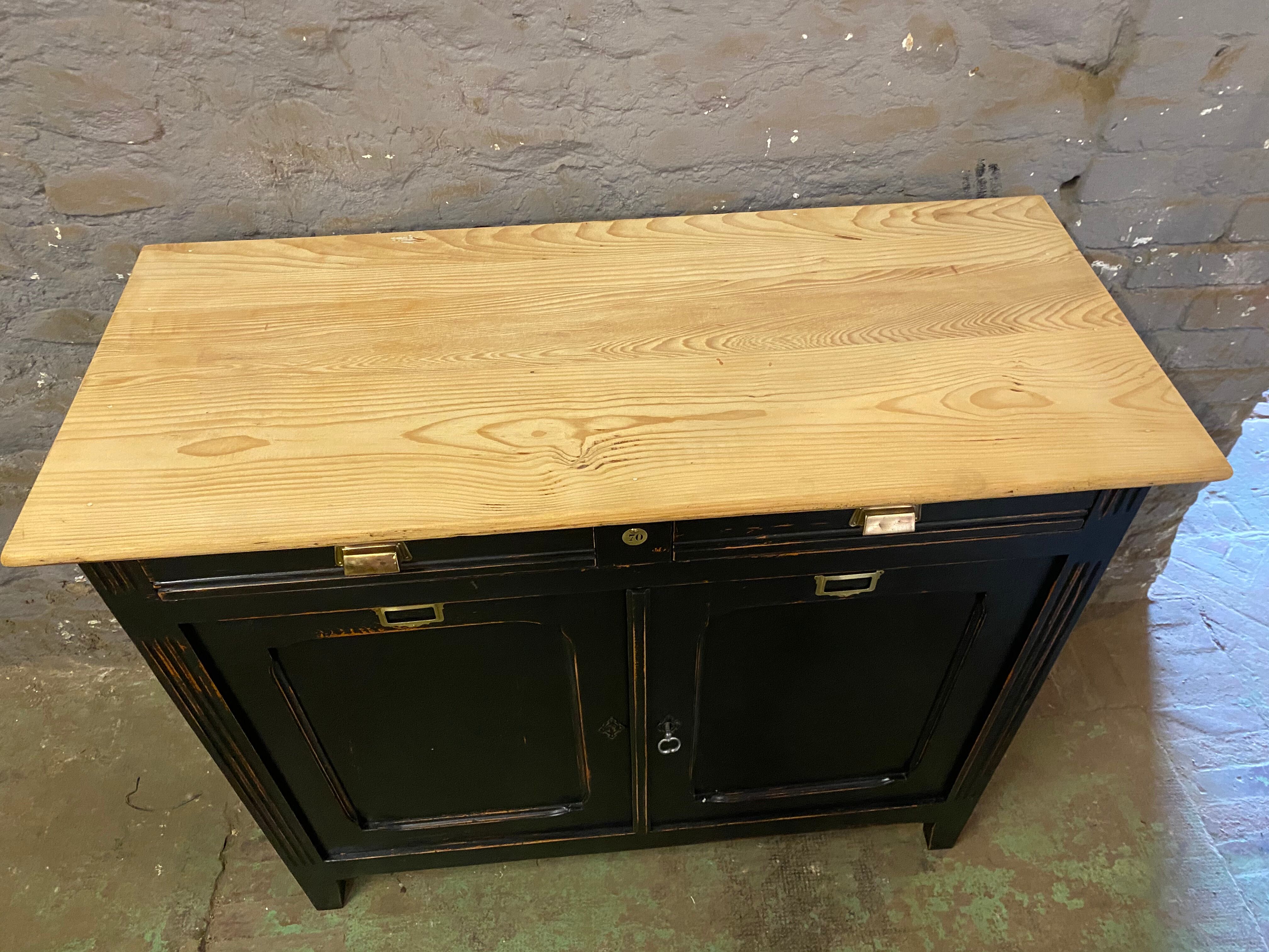 Former parisian black patina side board