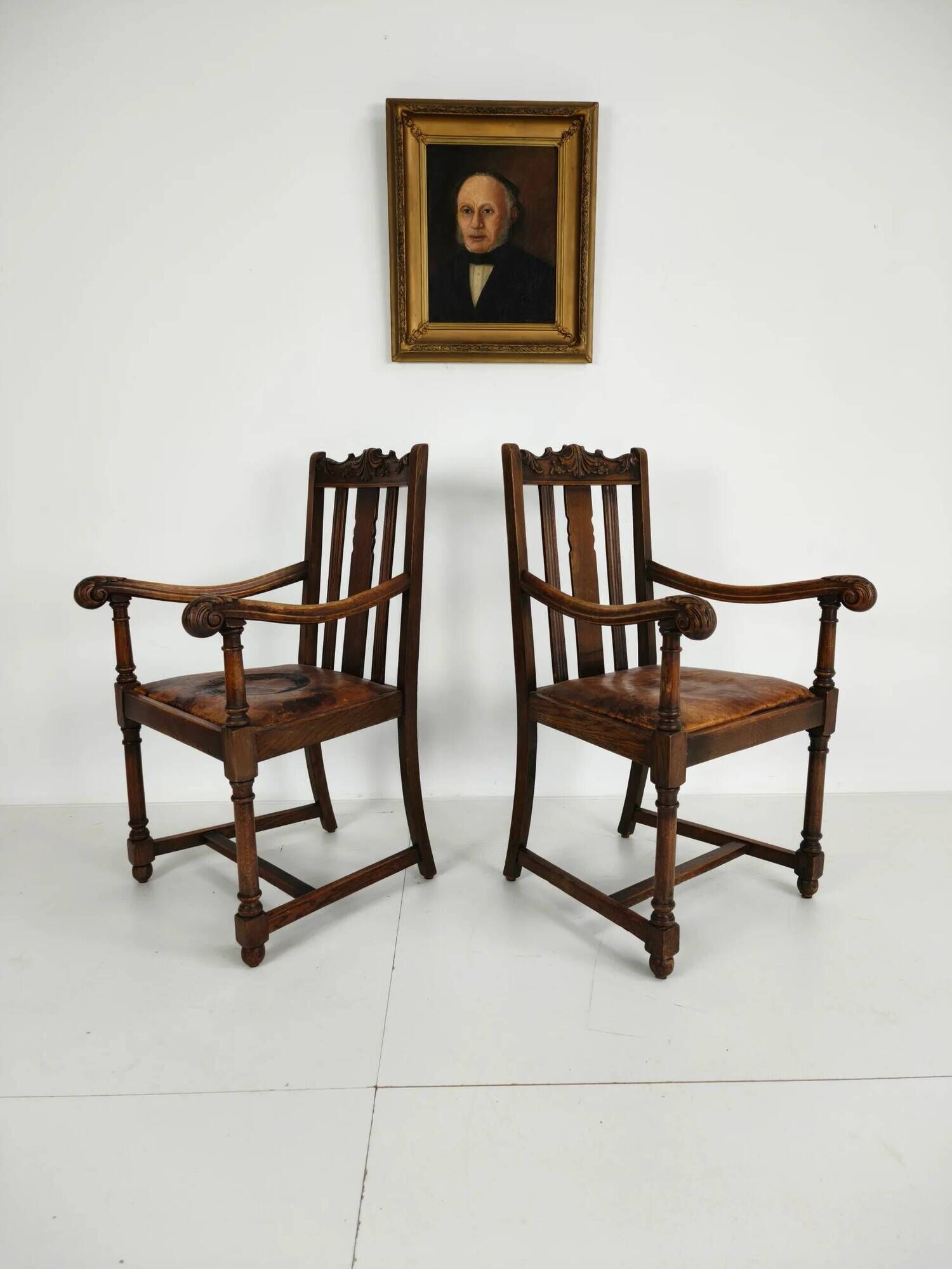 Paire de fauteuils en chêne F. Parker & Son – XIXe siècle anglais