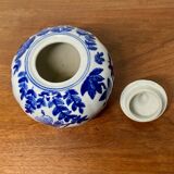 Porcelain pot