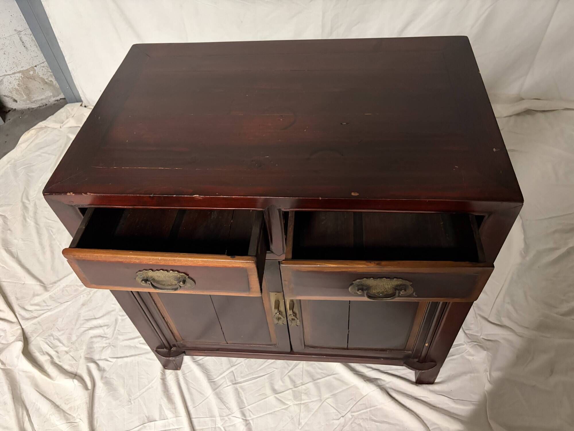 small Chinese furniture