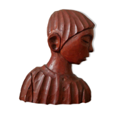 Buste en bois sculpté