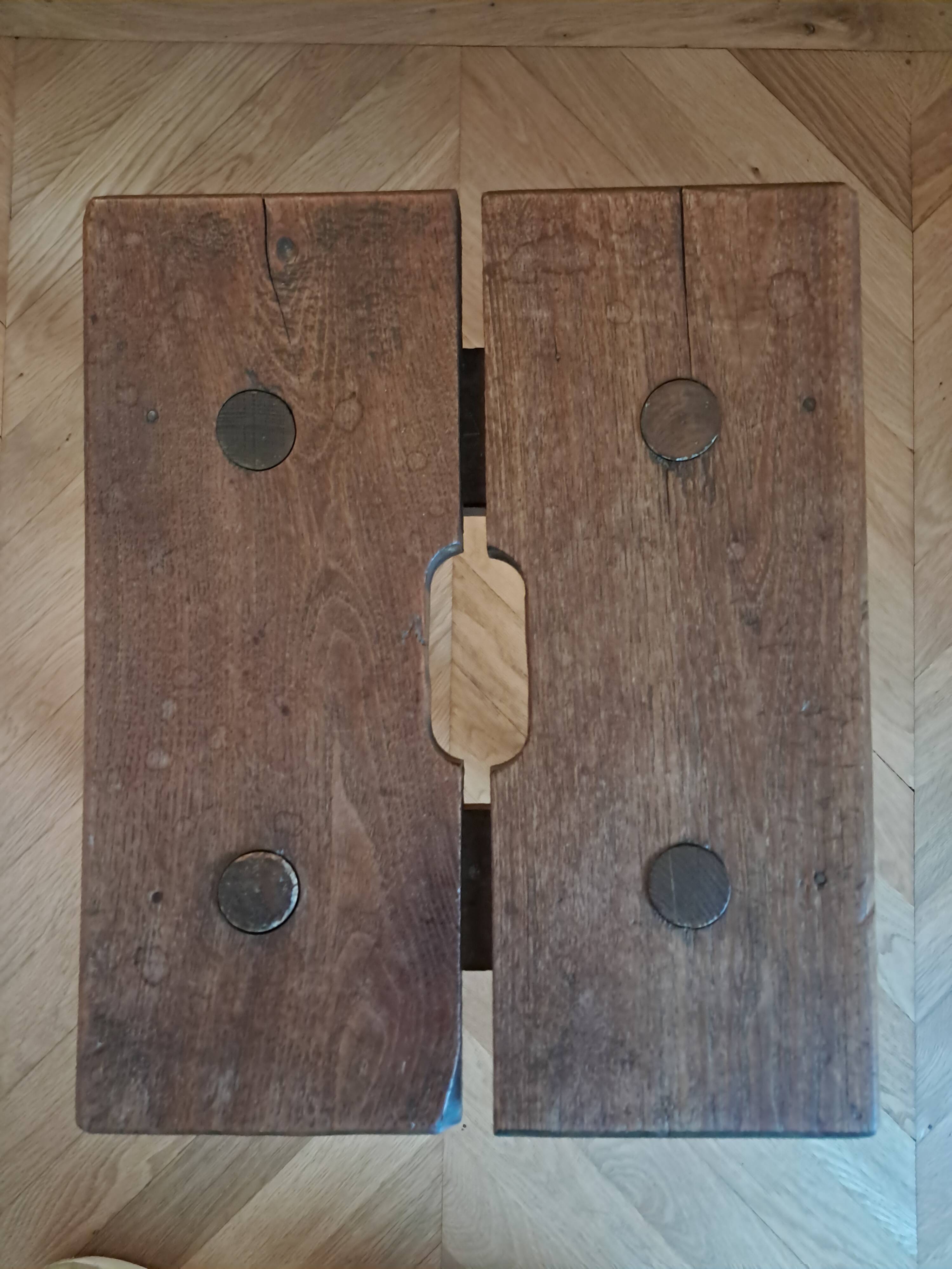 Milking stool, peasant art (19th century)