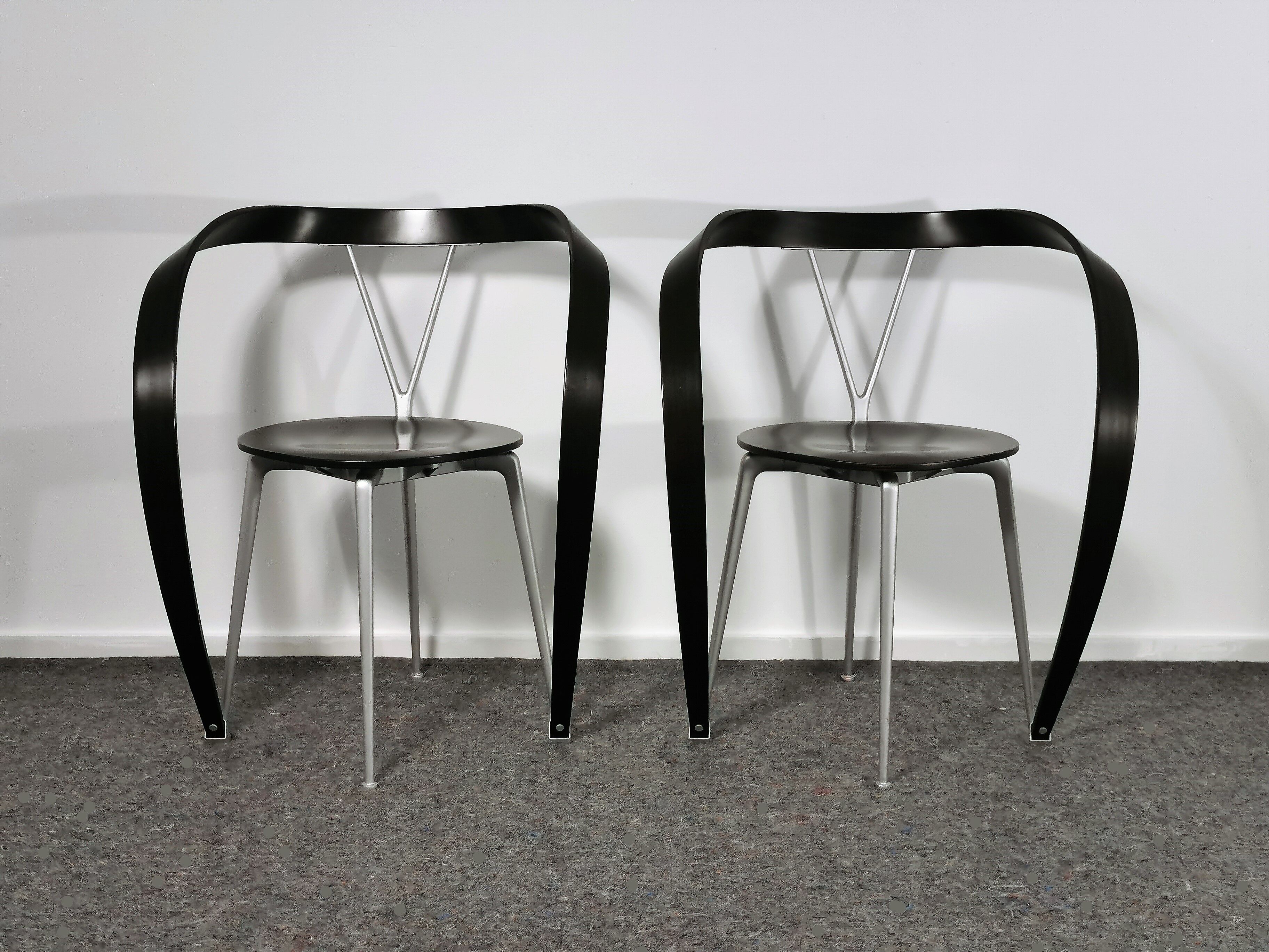 Paire de chaises Andrea Branzi 'Revers' par Cassina Italie 1990
