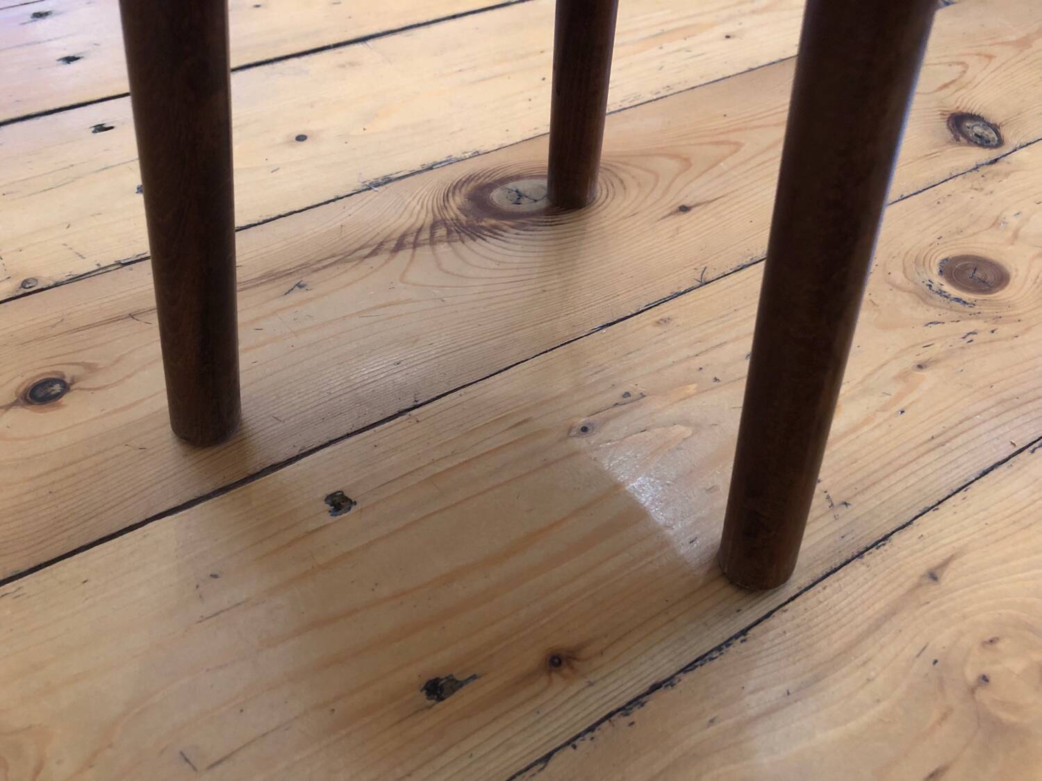 Vintage wooden tripod stool/plant stand