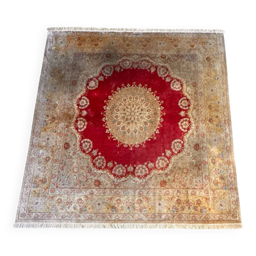 Extra fine Ghoum carpet from Iran in silk signed Bahrami