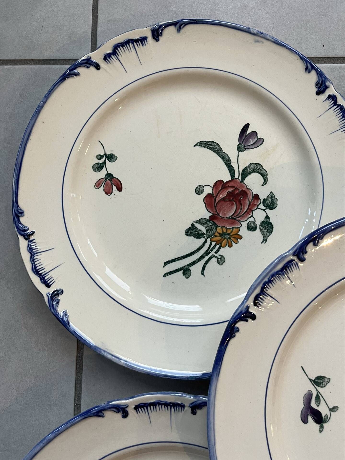Set of 5 polychrome plates "Velars" Longchamp