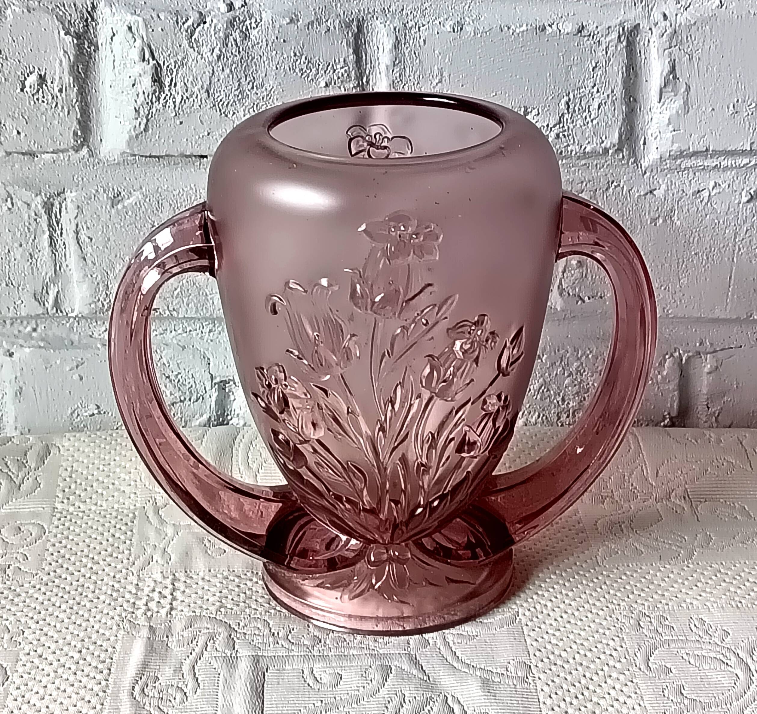 Vintage purple art deco verelys vase, "les campanules" model