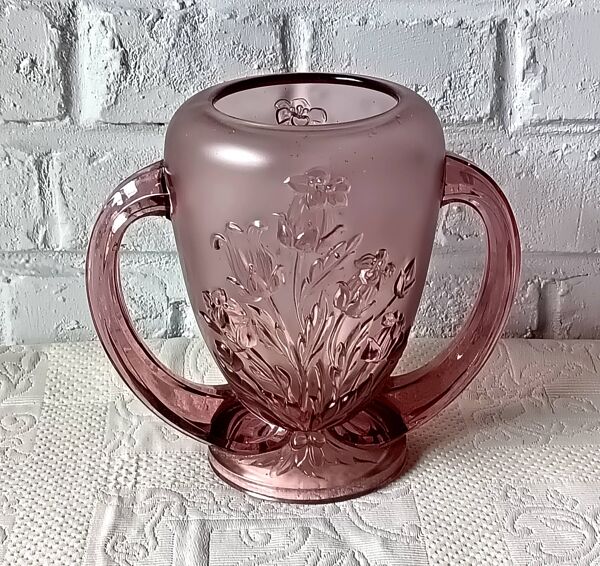 Vase verelys art déco violet vintage, modèle ''les campanules