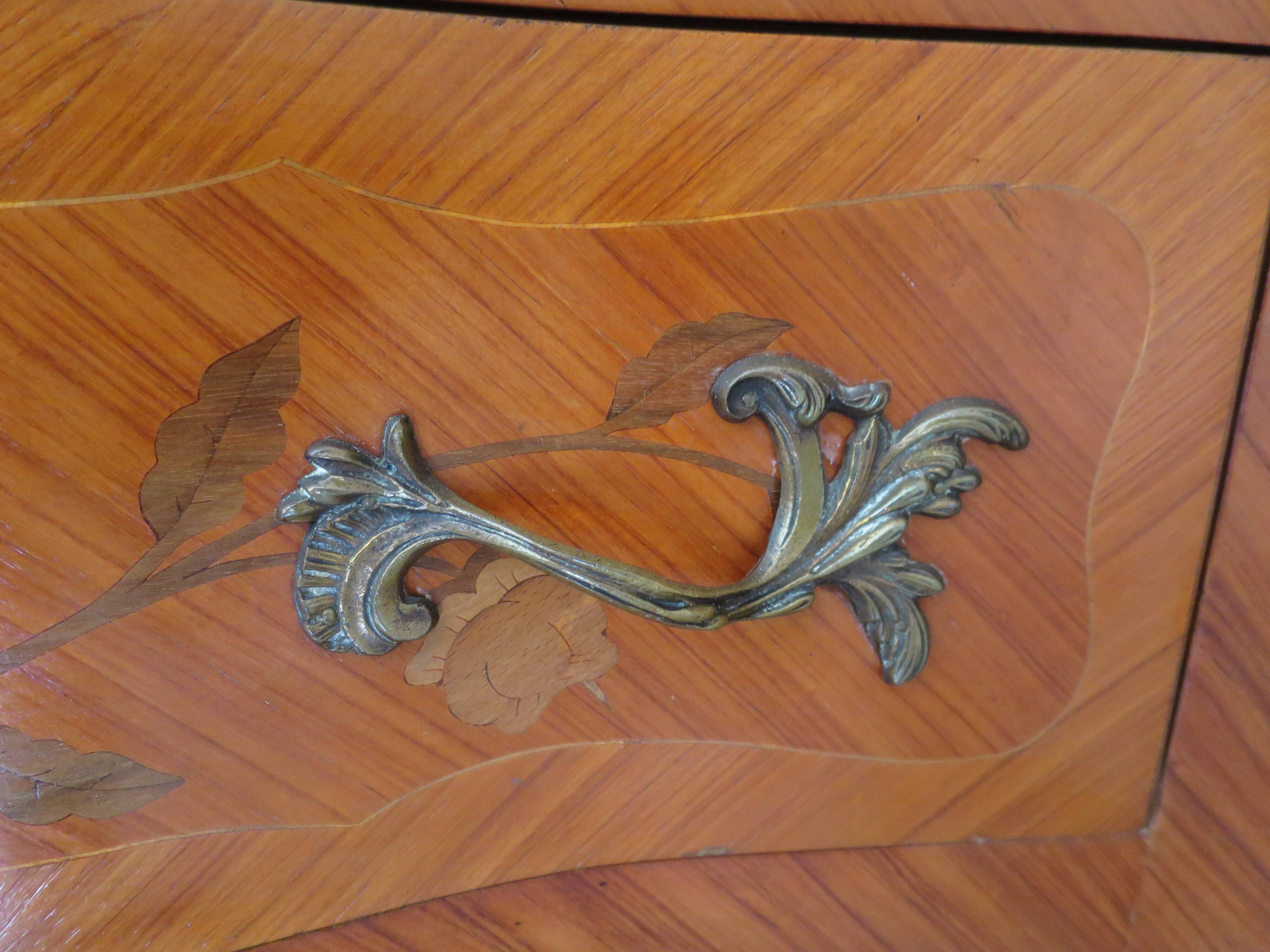 Louis XV commode - 2 drawers - floral marquetry - bronze ornament - 1950