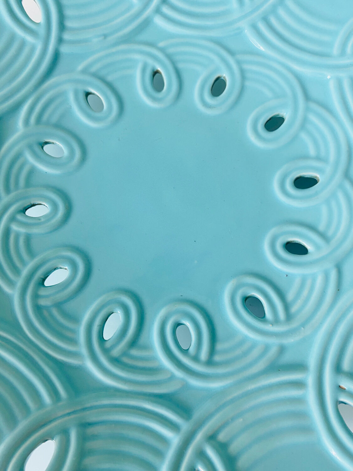 Cut signed Blanche Letalle