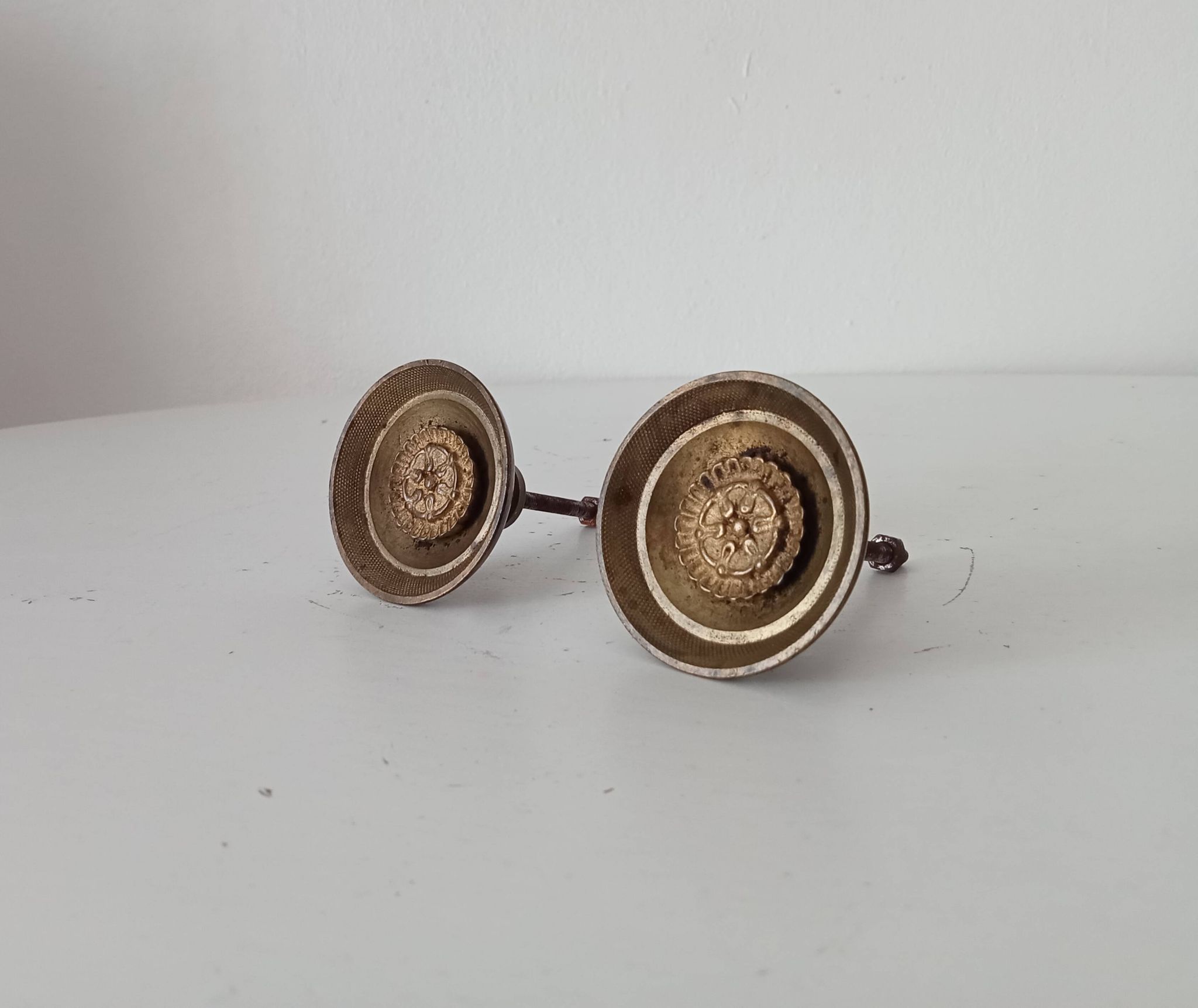 Pair of antique Empire furniture knobs from the 19th century in solid bronze.