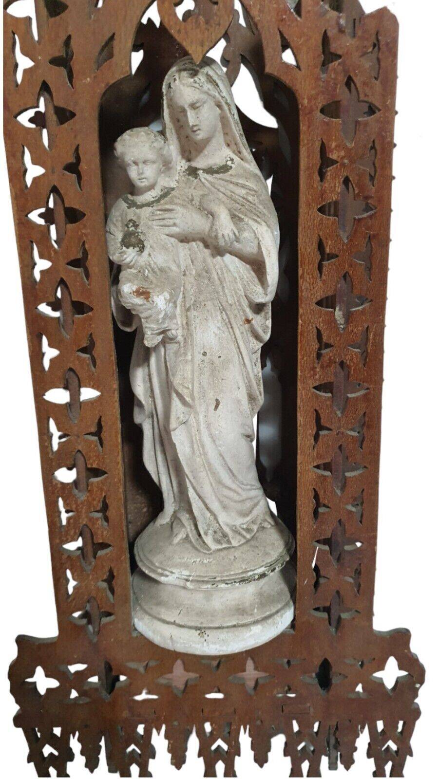 Carved wooden altar chapel shape with virgin al child h 58 cm religion