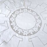 Square tablecloth 1900 very embroidered for round table