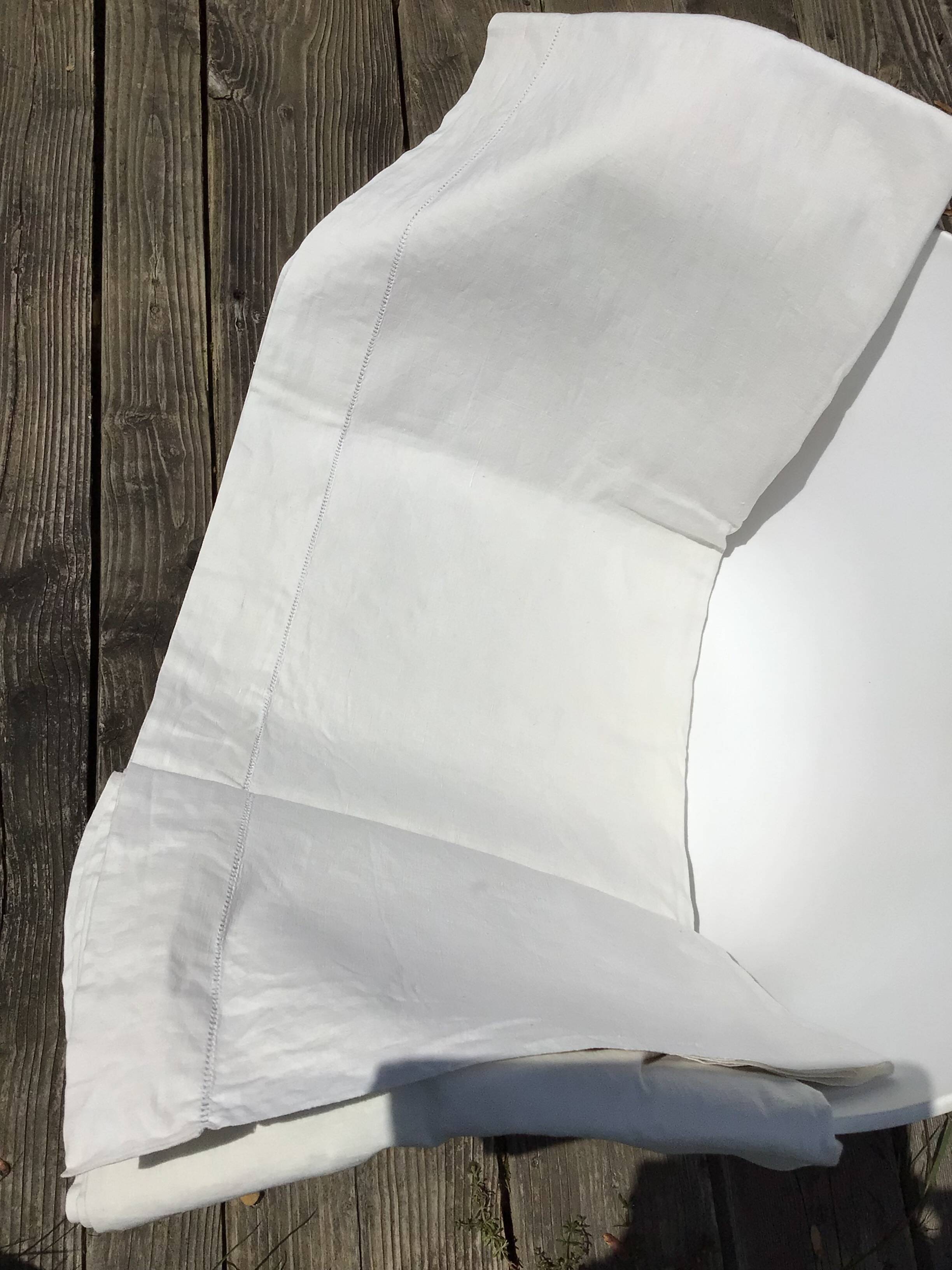 Embroidered 2-seater sheet CT linen new simple day cream