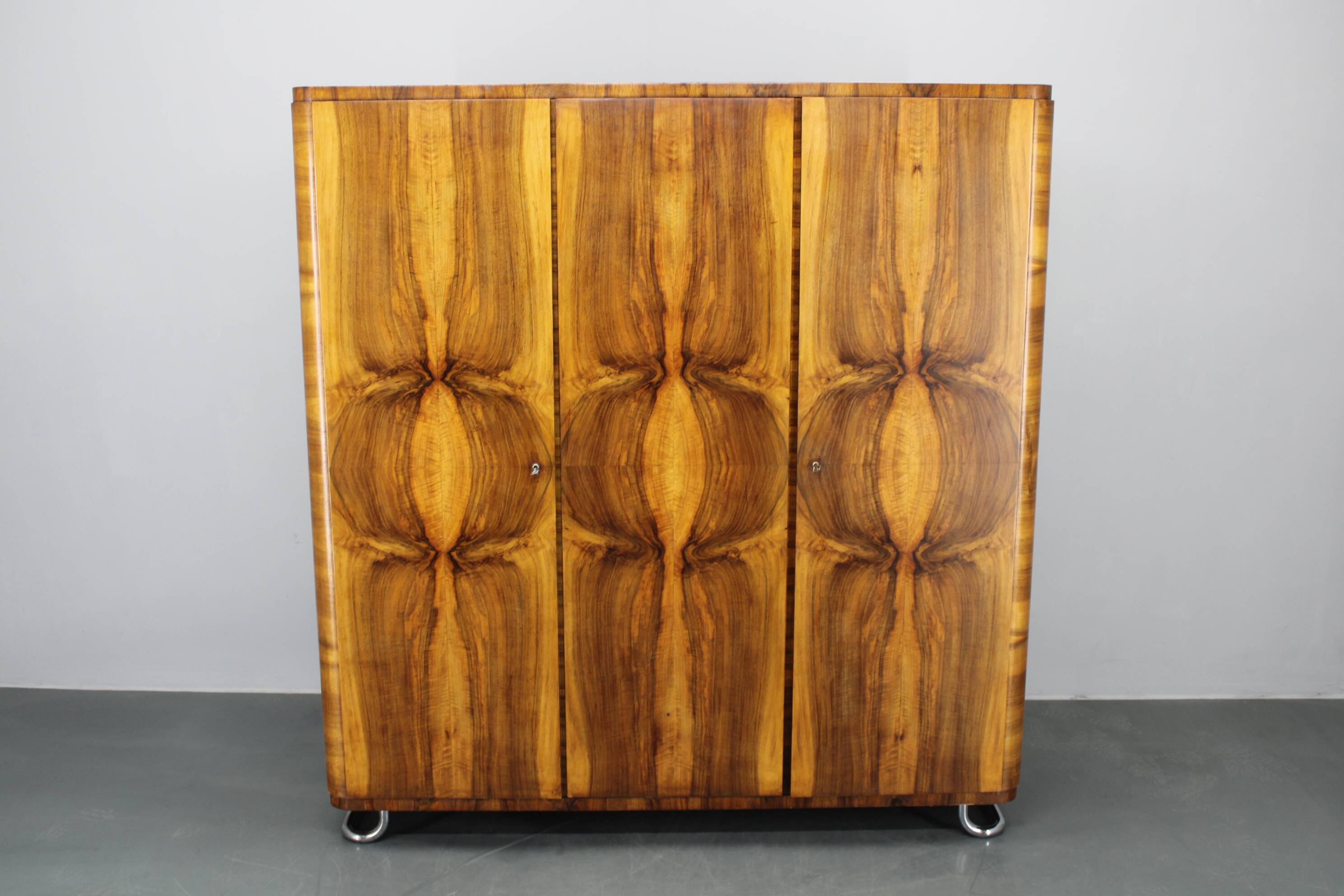 1930s Bauhaus Wardrobe by Vichr & Spol in walnut Finish, Czechoslovakia