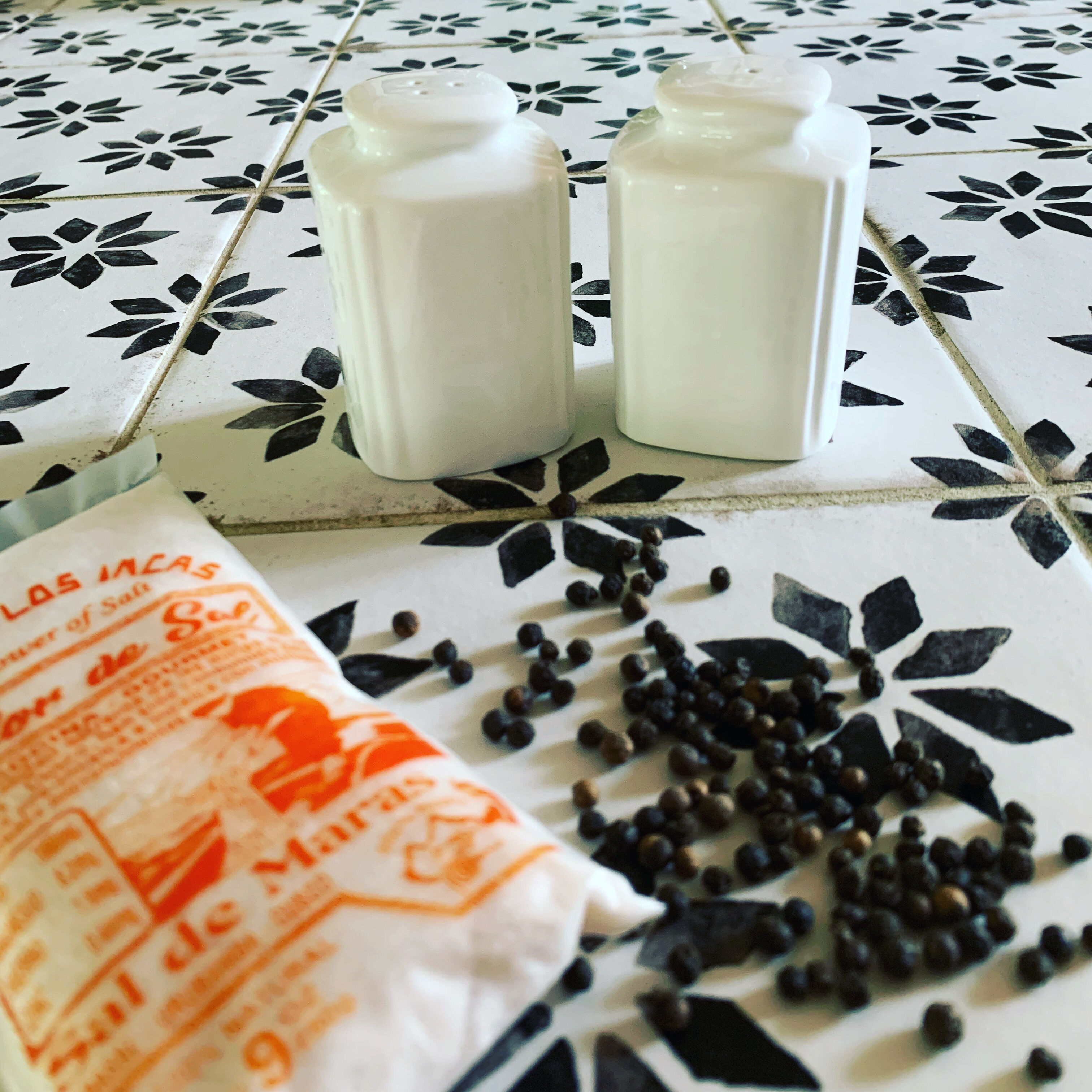 Art Deco salt and pepper shaker