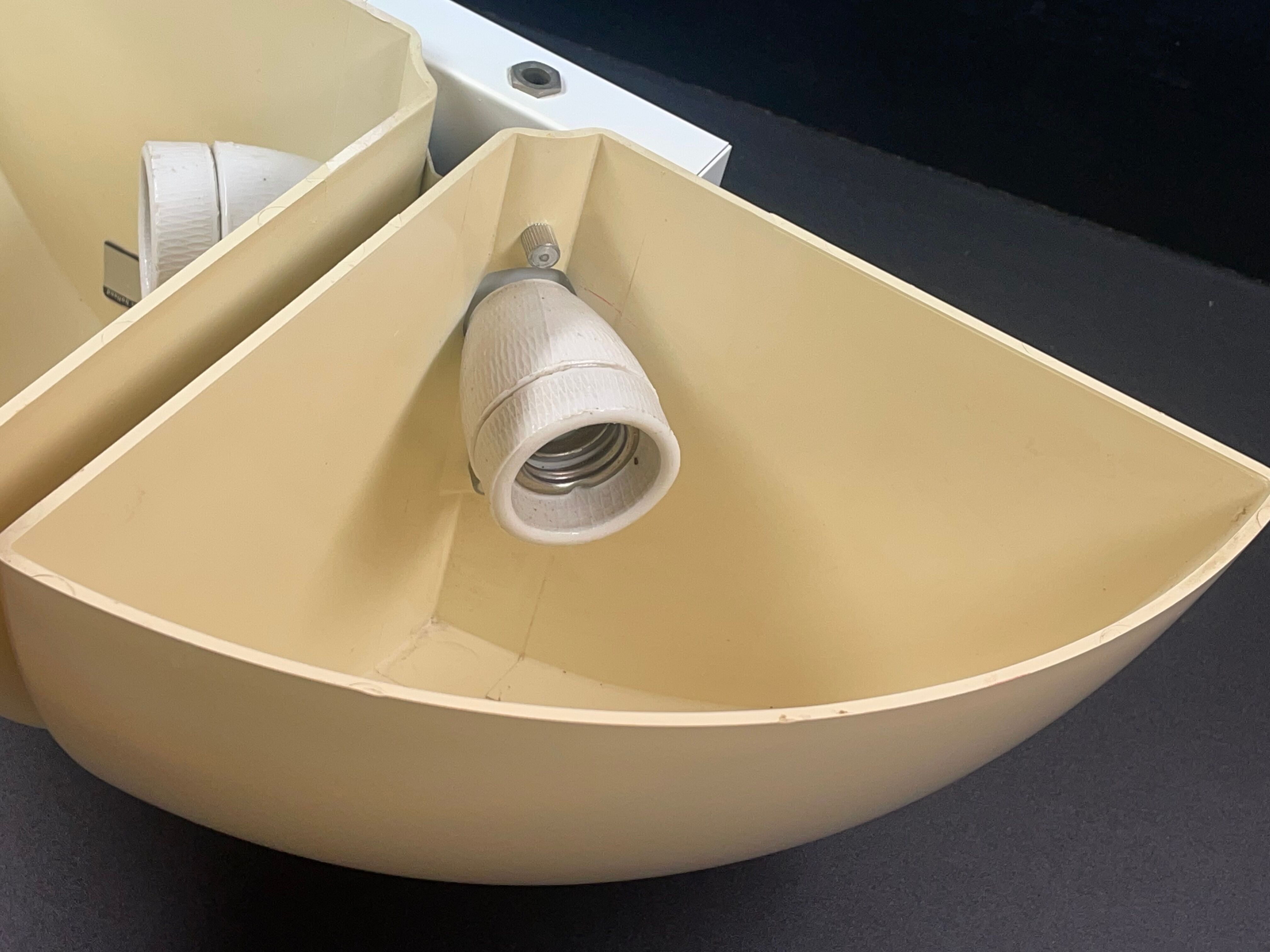 Wall lamp Raak Model Octavo C - 1542 Amsterdam Circa 70 design