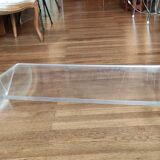 Table basse porte revues en plexiglas design 20 ème siècle