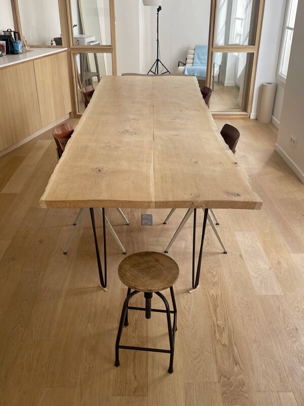 Table XXL en frêne massif – 3 mètres – pieds métal Ripaton