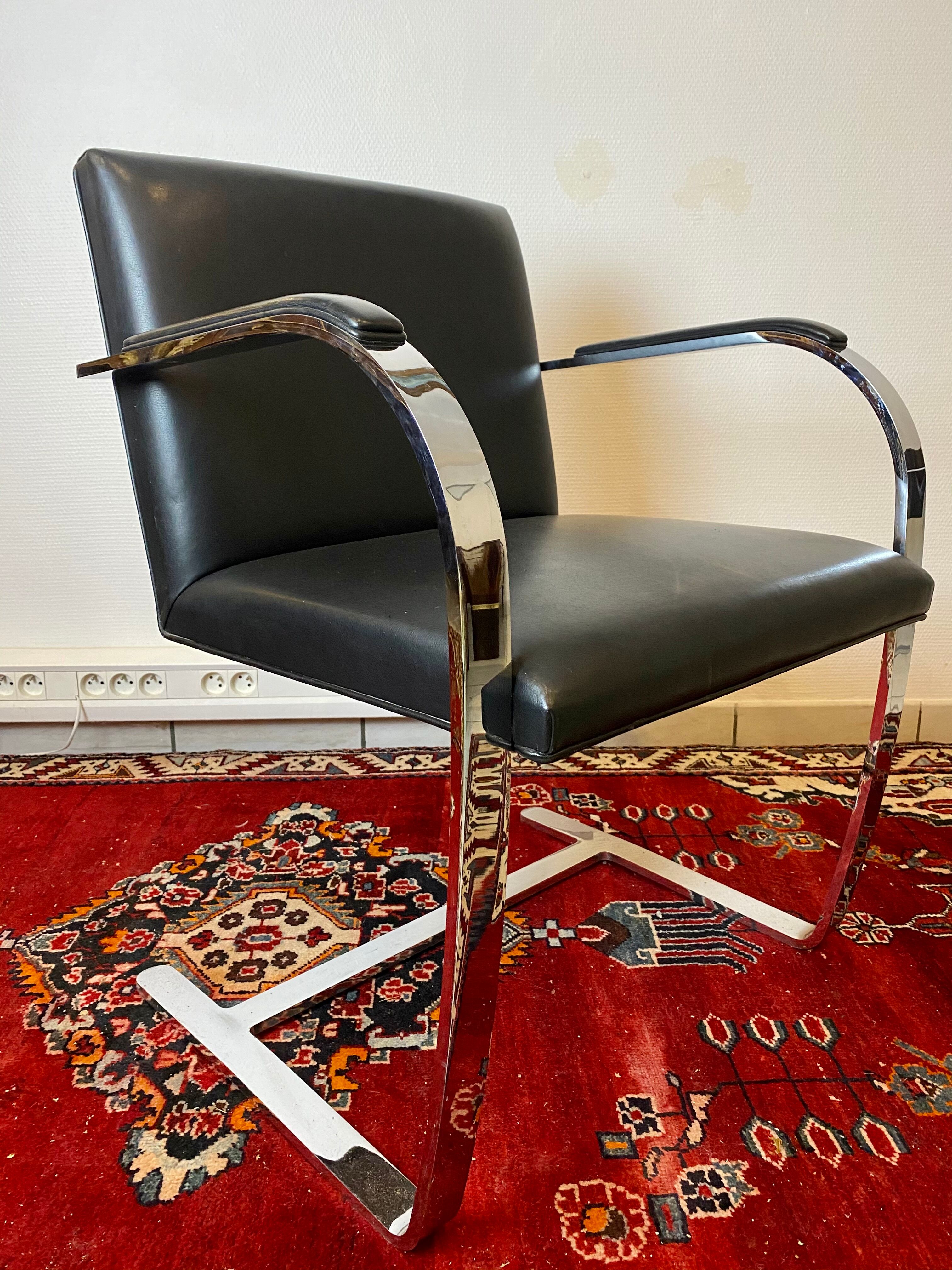 Paire de fauteuils Brno de Mies Van Der Rohe pour Knoll